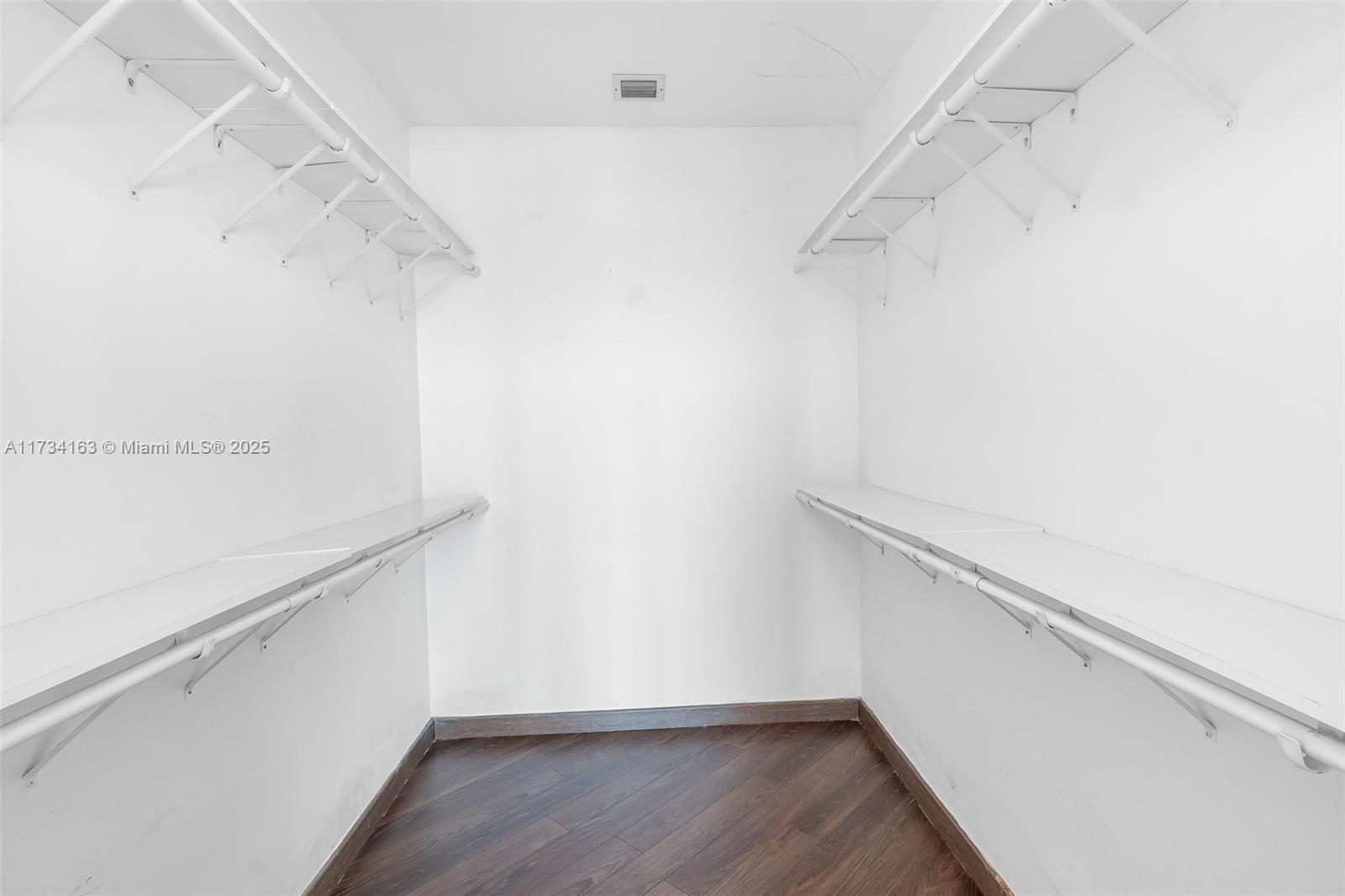 888 Biscayne Blvd #4810, Miami FL 33132