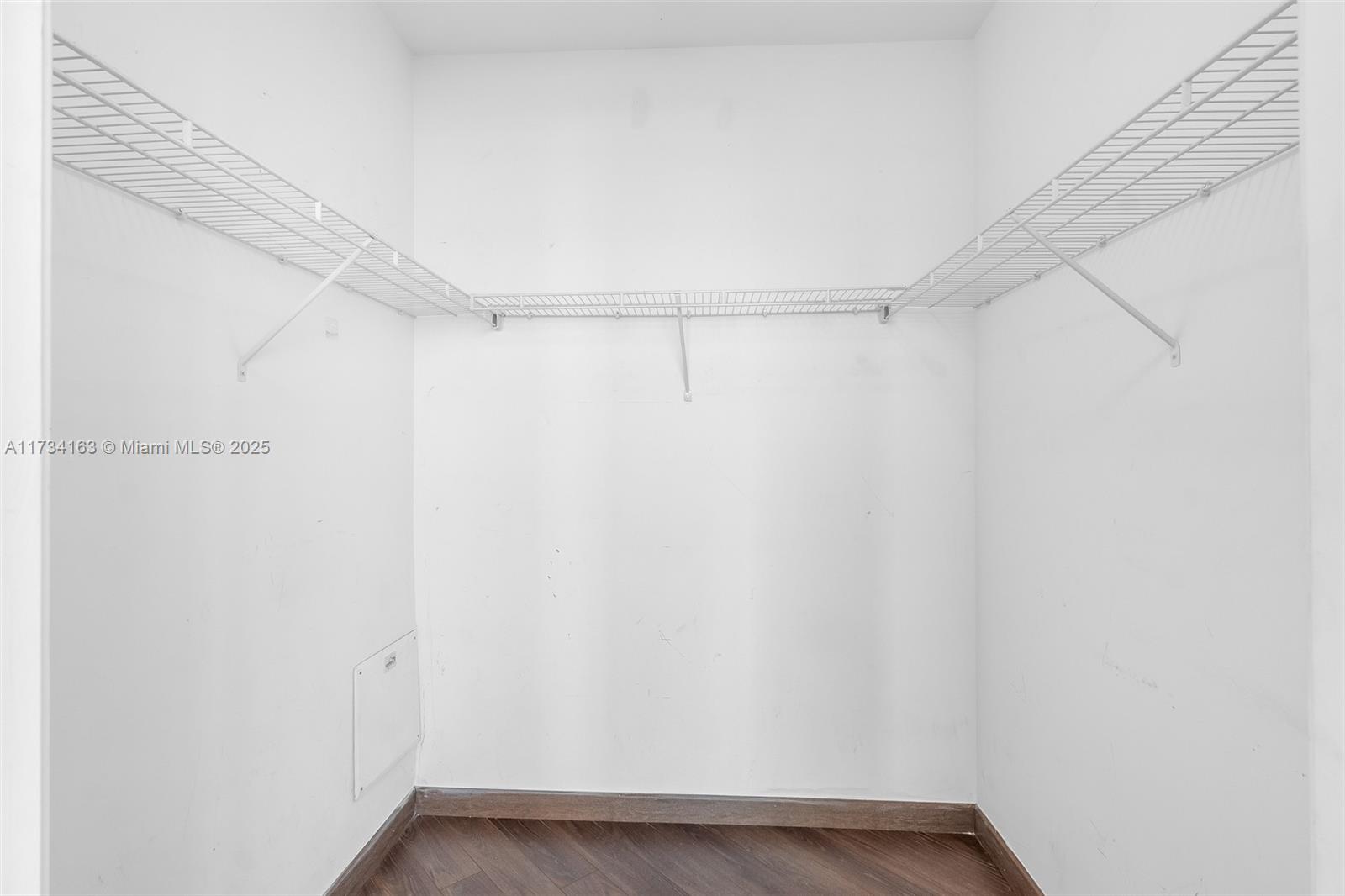 888 Biscayne Blvd #4810, Miami FL 33132