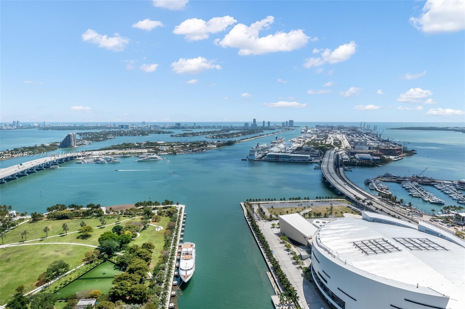 888 Biscayne Blvd #4810, Miami FL 33132