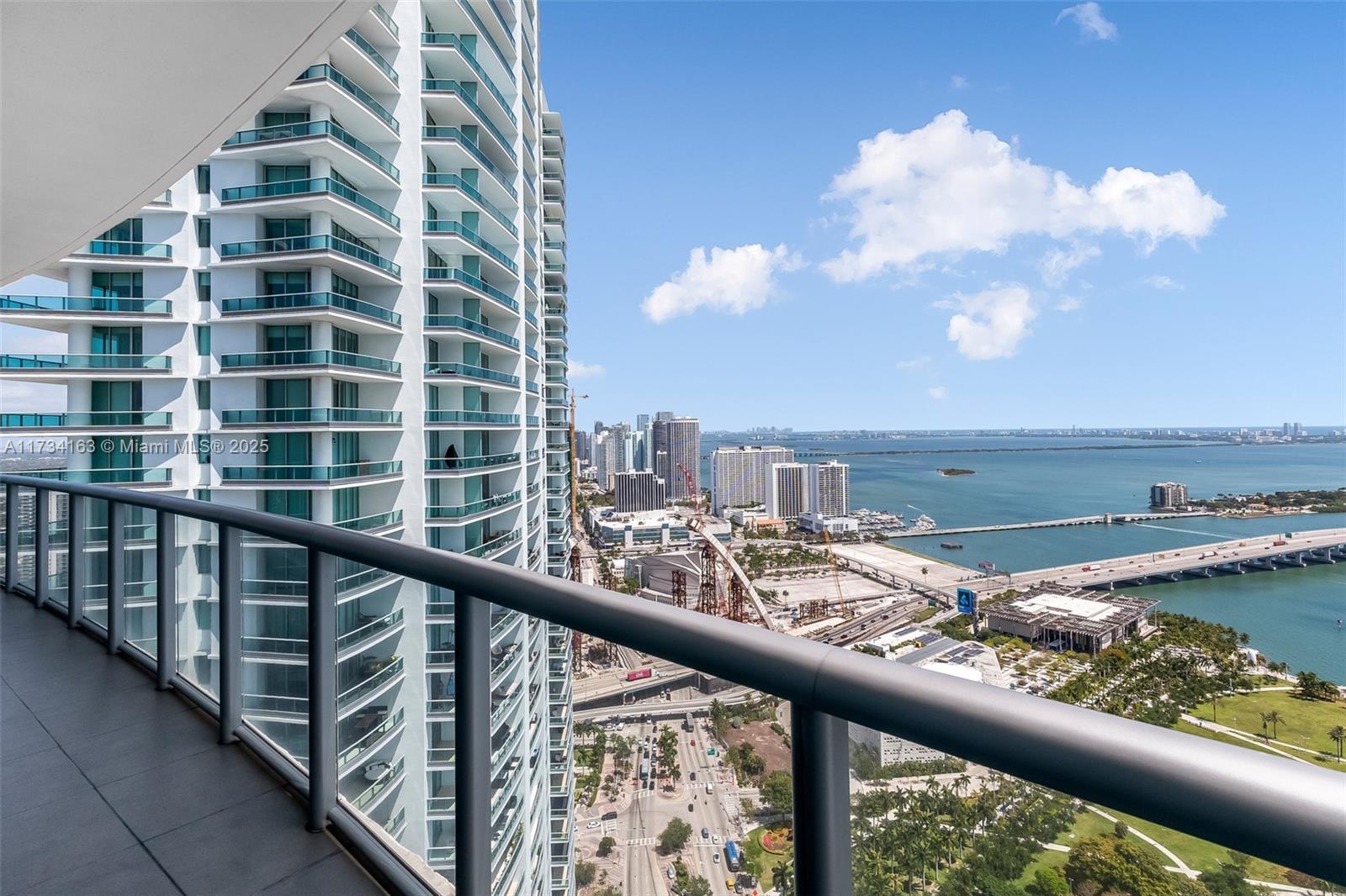 888 Biscayne Blvd #4810, Miami FL 33132