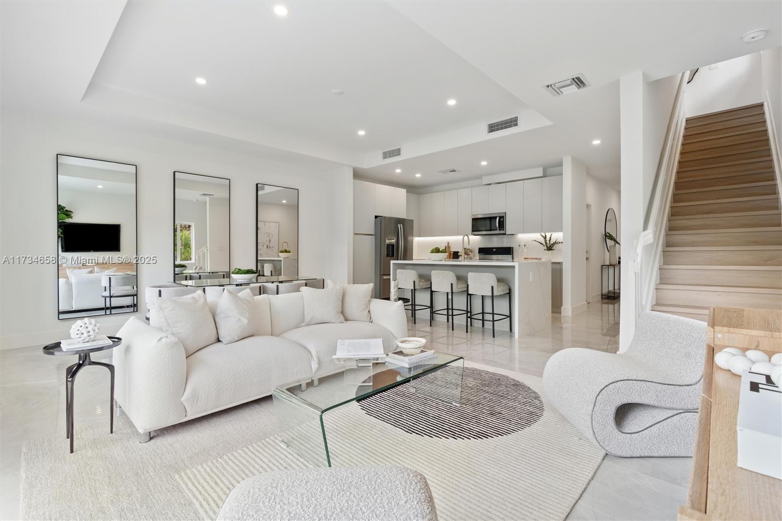 1567 94TH Way Unit 10, Coral Springs, Florida 33071