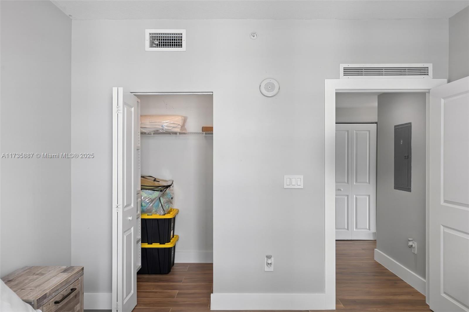 7910 Harbor Island Dr #911, North Bay Village FL 33141