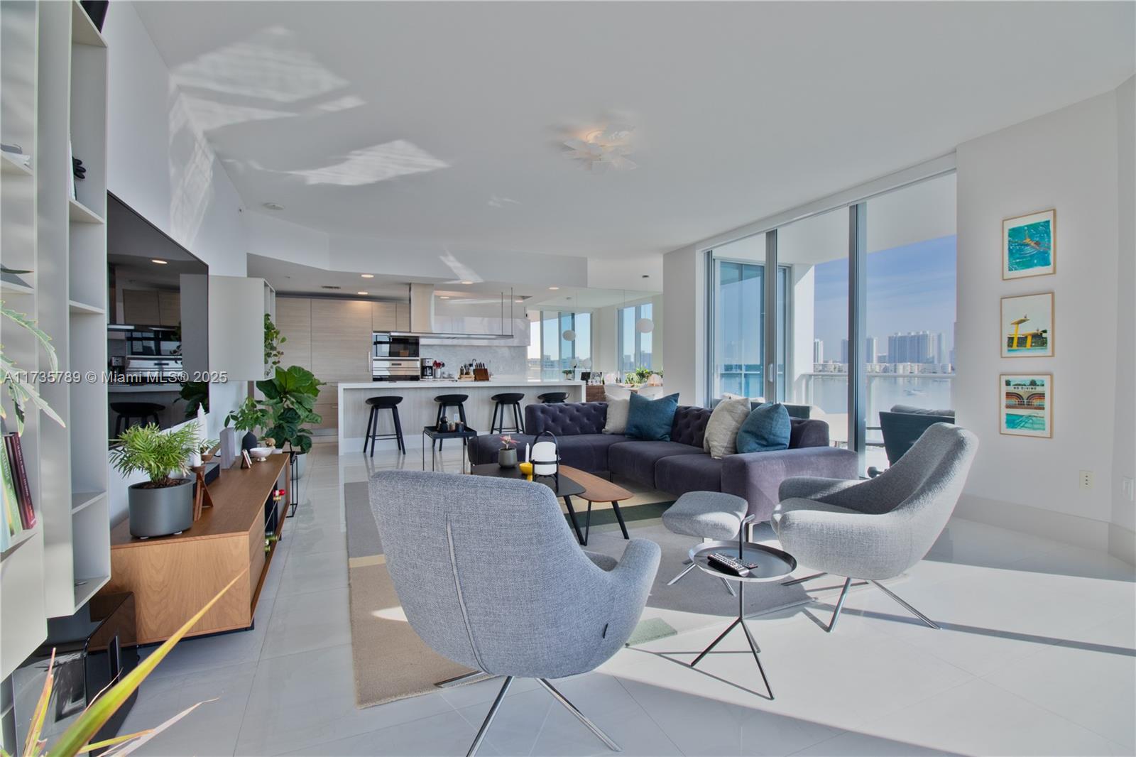 Apartamento en Venta en North Miami Beach, FL