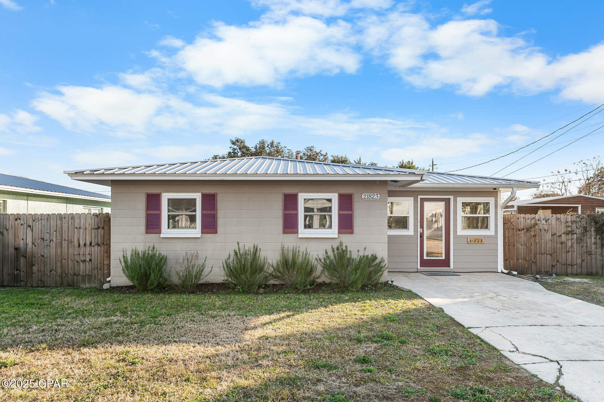 Image 4 For 21823 Marlin Avenue