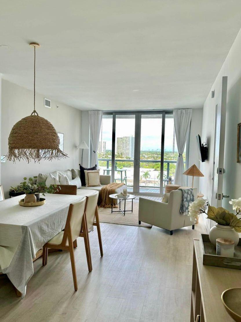 Condo for Sale in Hallandale Beach, FL
