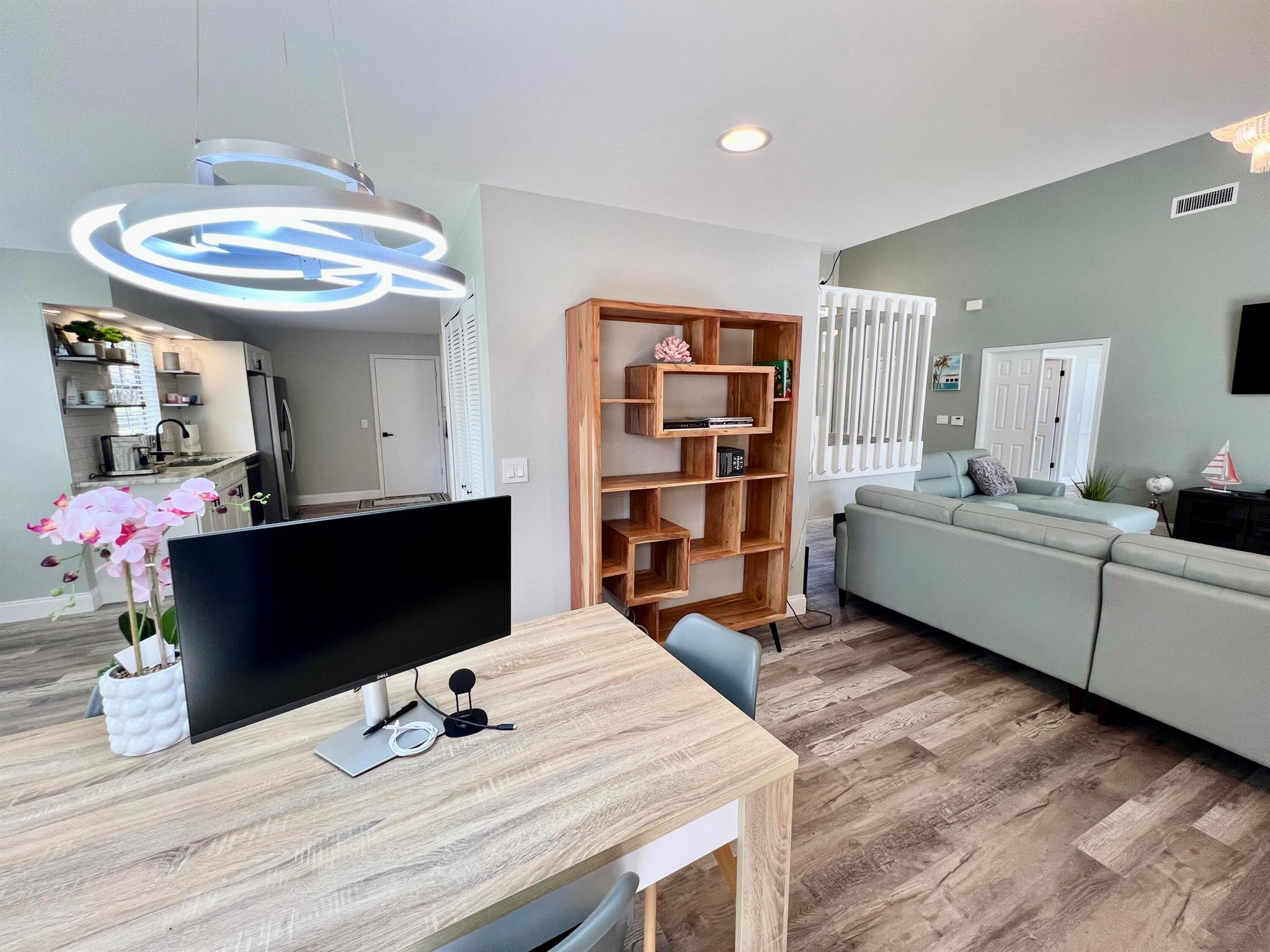 12989 Meadowbreeze Drive