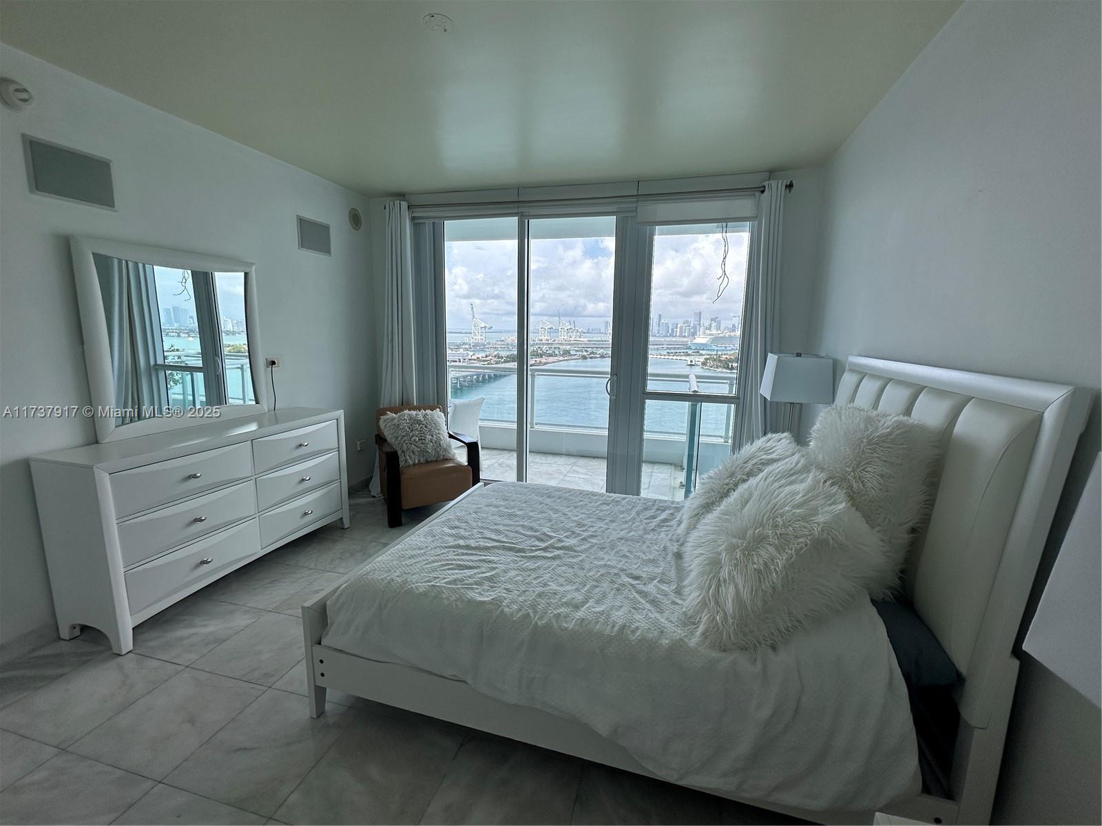 540 West Ave #1813, Miami Beach FL 33139