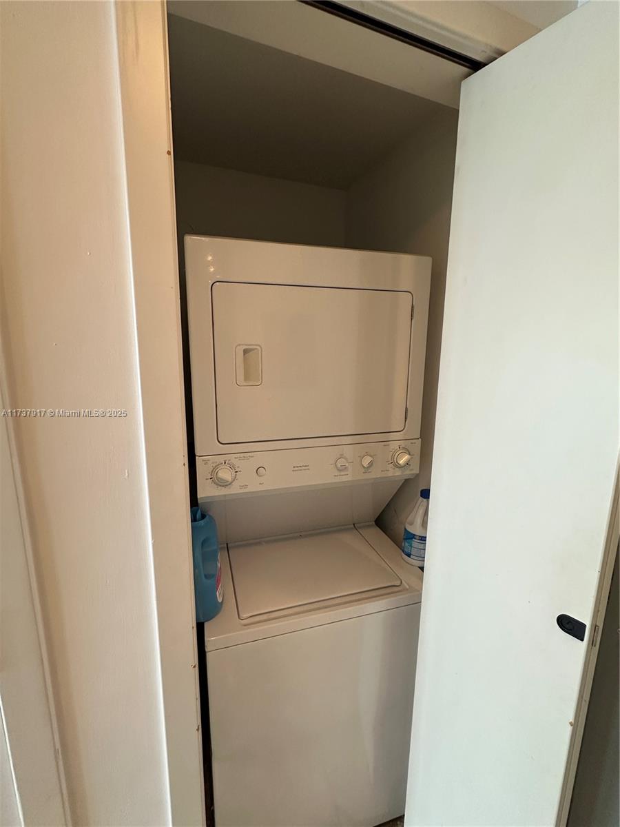 540 West Ave #1813, Miami Beach FL 33139