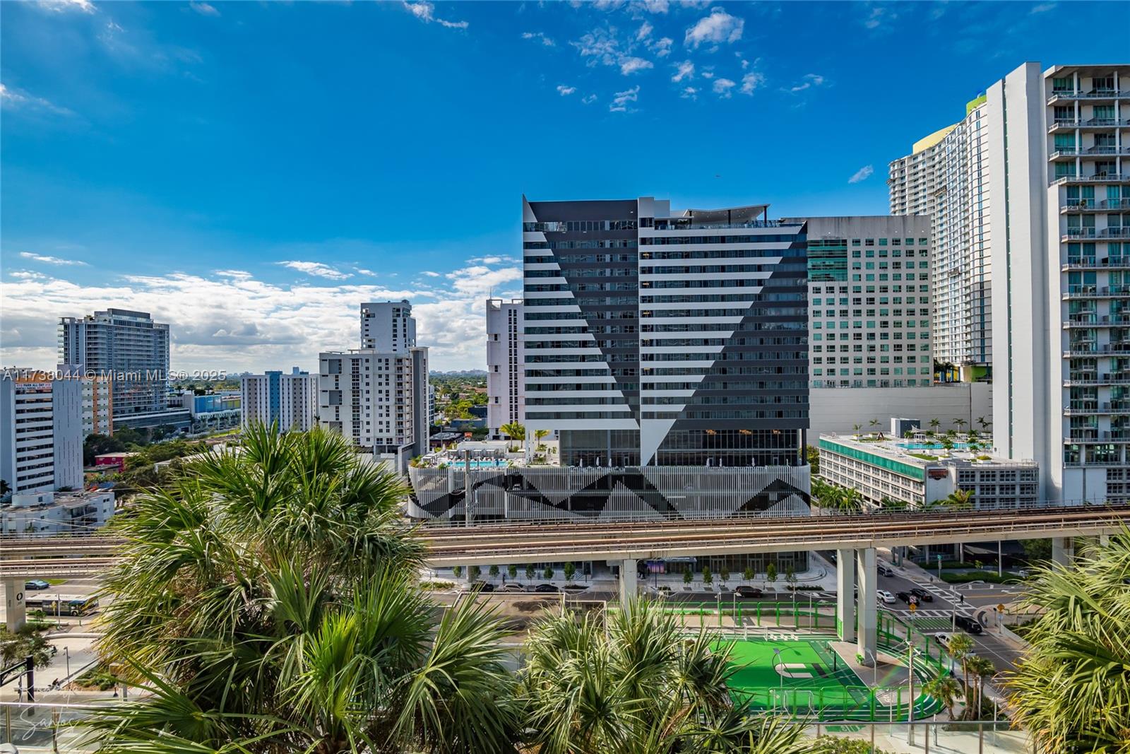 Apartamento à Venda em Miami, FL