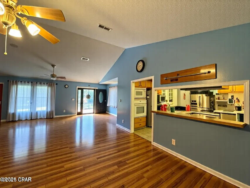 Image 11 For 4800 Scenic View Drive
