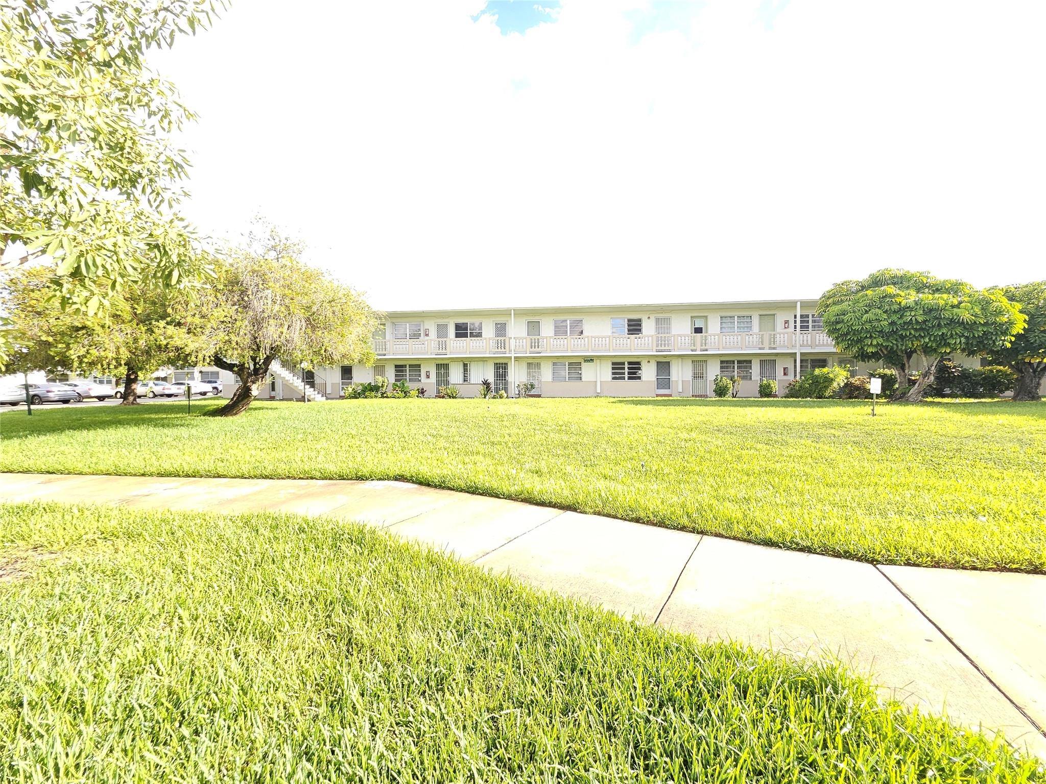 Ro-Mont South Green Condo