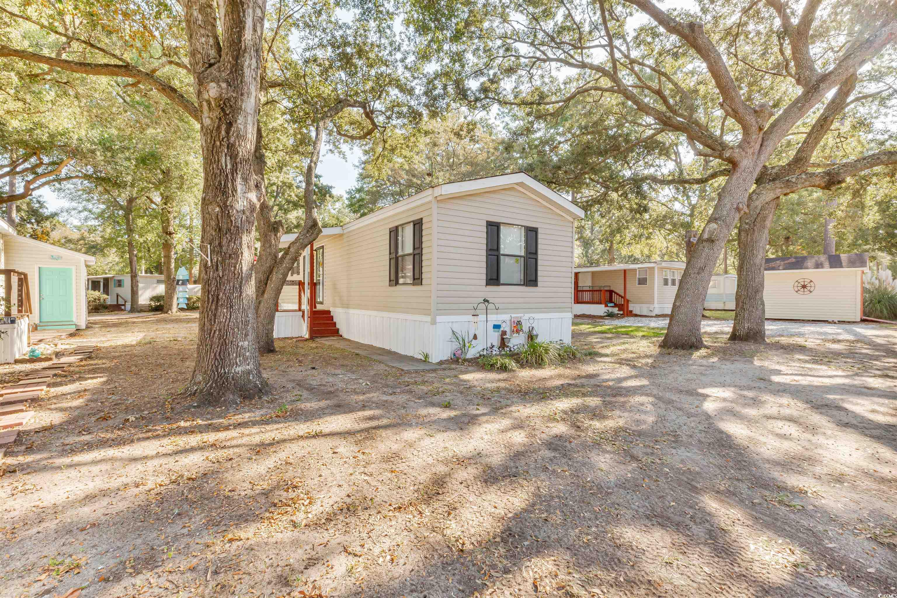 591 Mimosa Dr. Garden City, SC 29576