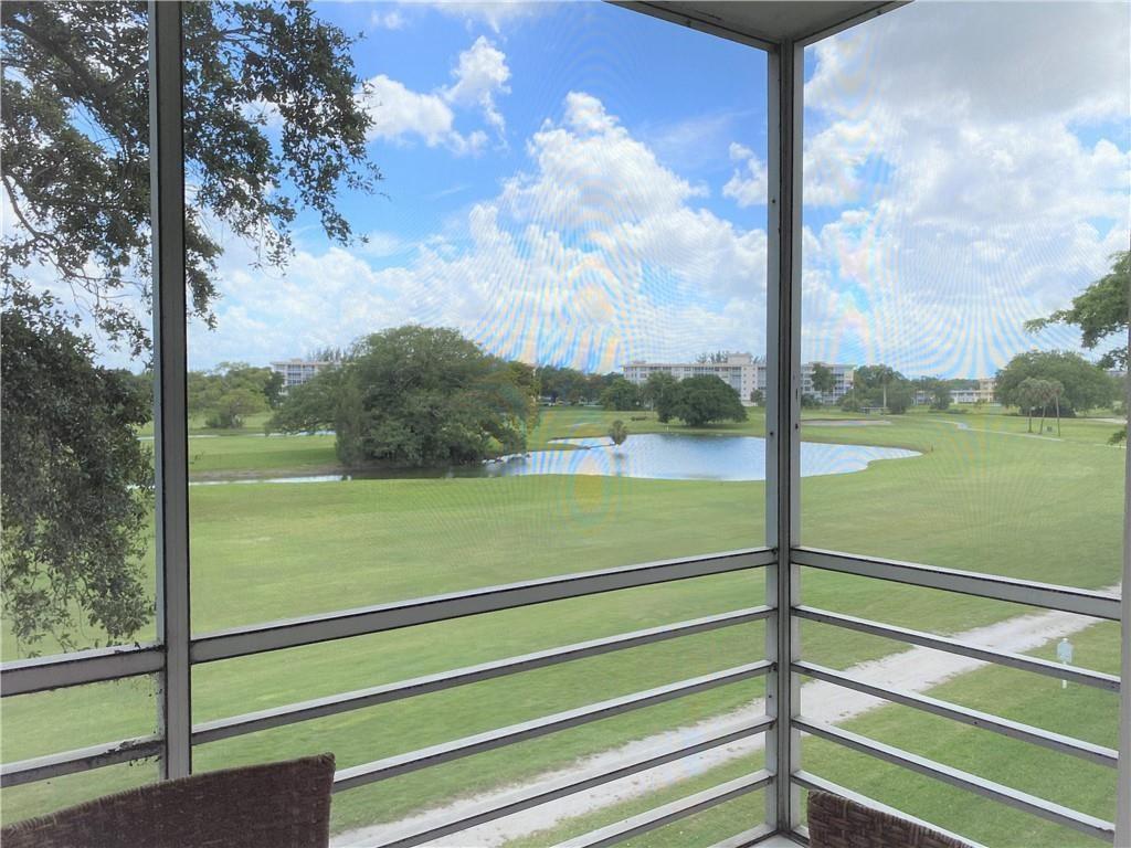 No 19 Palm-Aire Country C