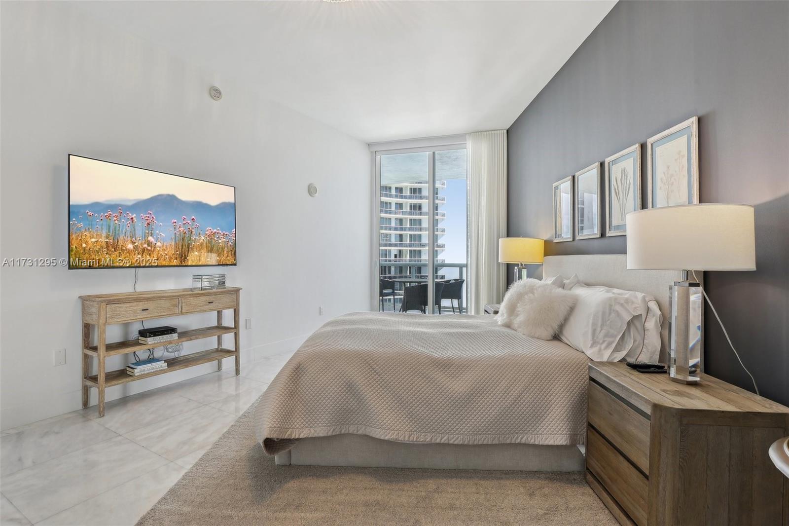 15811 Collins Ave #1603, Sunny Isles Beach FL 33160