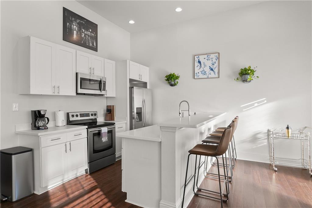 837-839 Jackson Avenue
