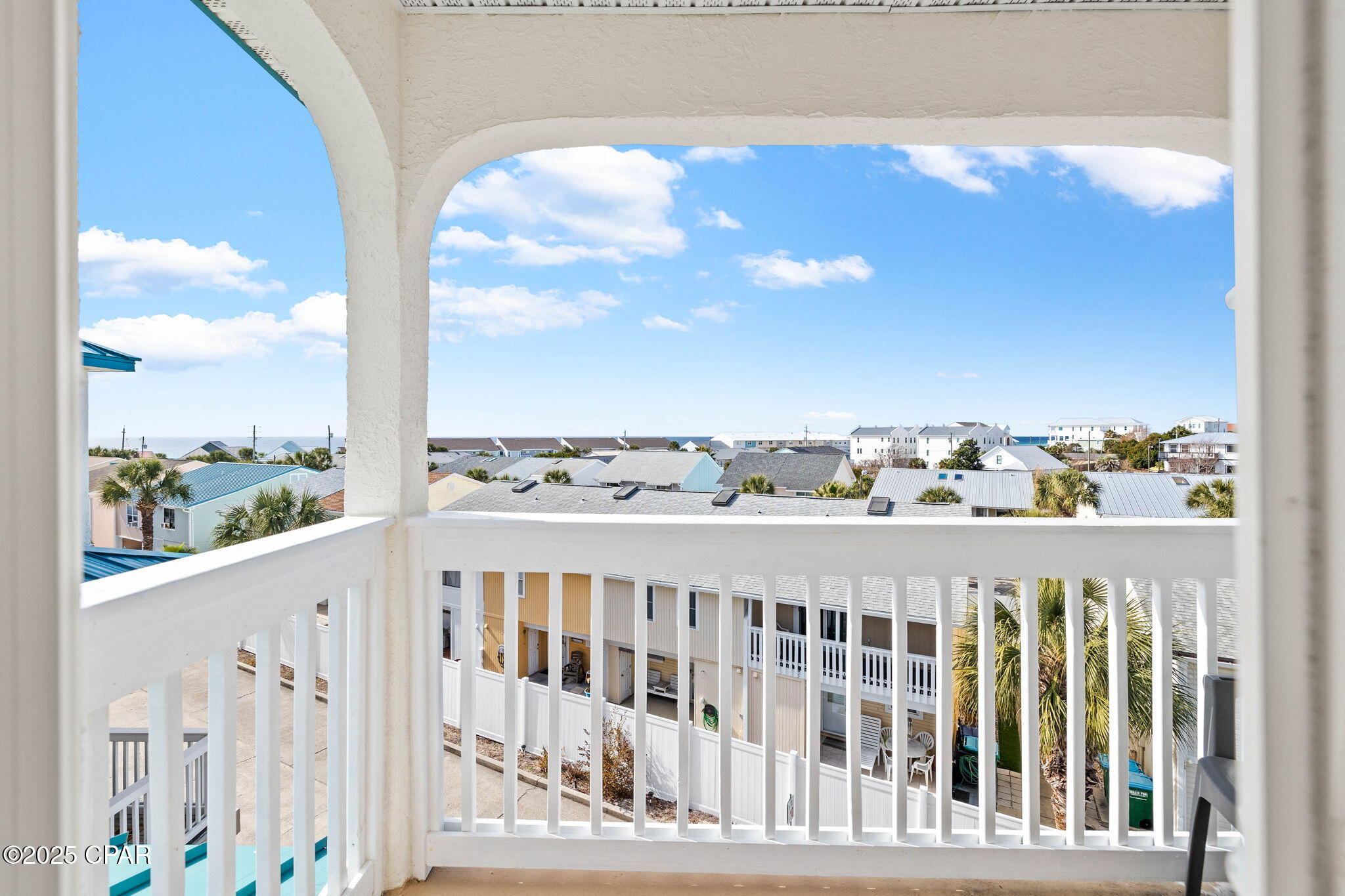 Image 4 For 17878 Front Beach Road E1