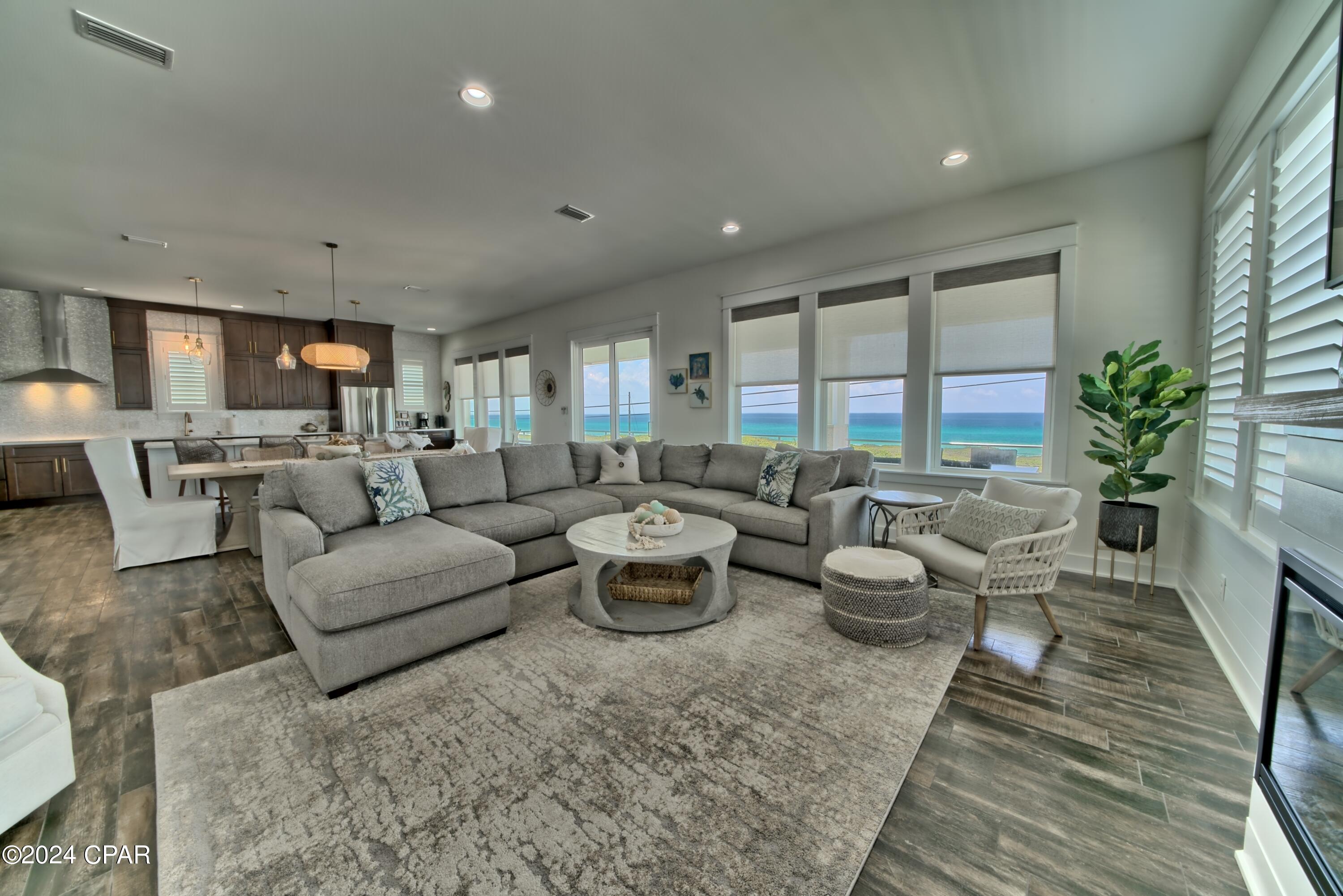Image 3 For 21222 Front Beach Road