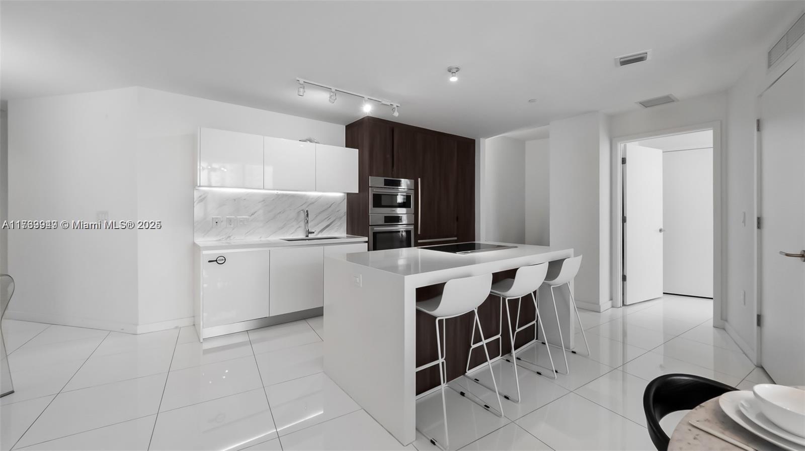 851 NE 1st Ave #3303, Miami FL 33132