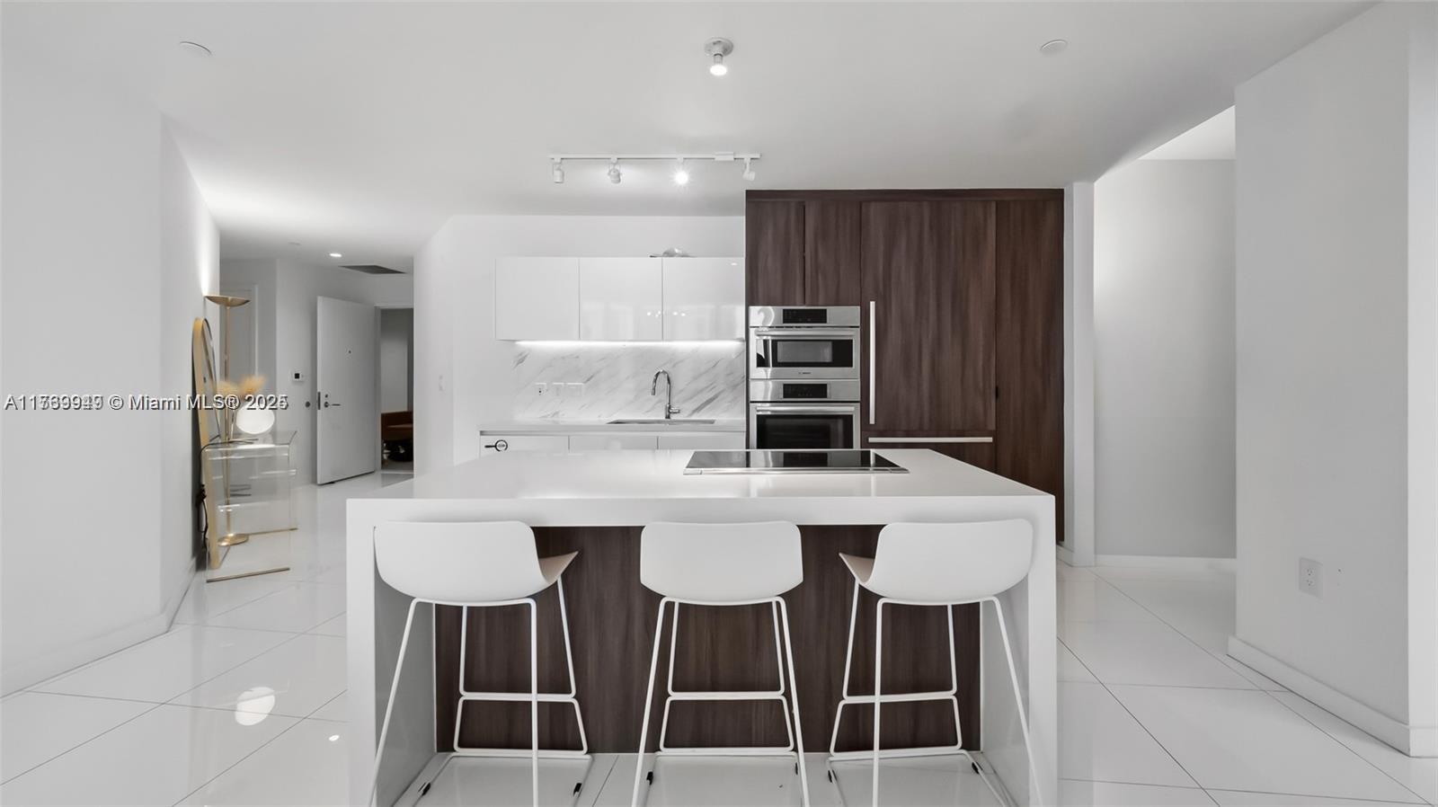 851 NE 1st Ave #3303, Miami FL 33132