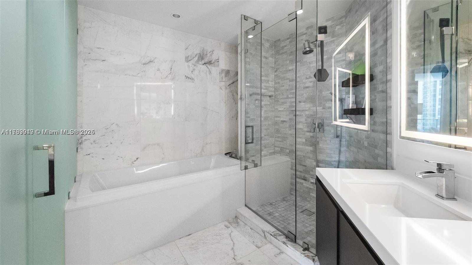 851 NE 1st Ave #3303, Miami FL 33132