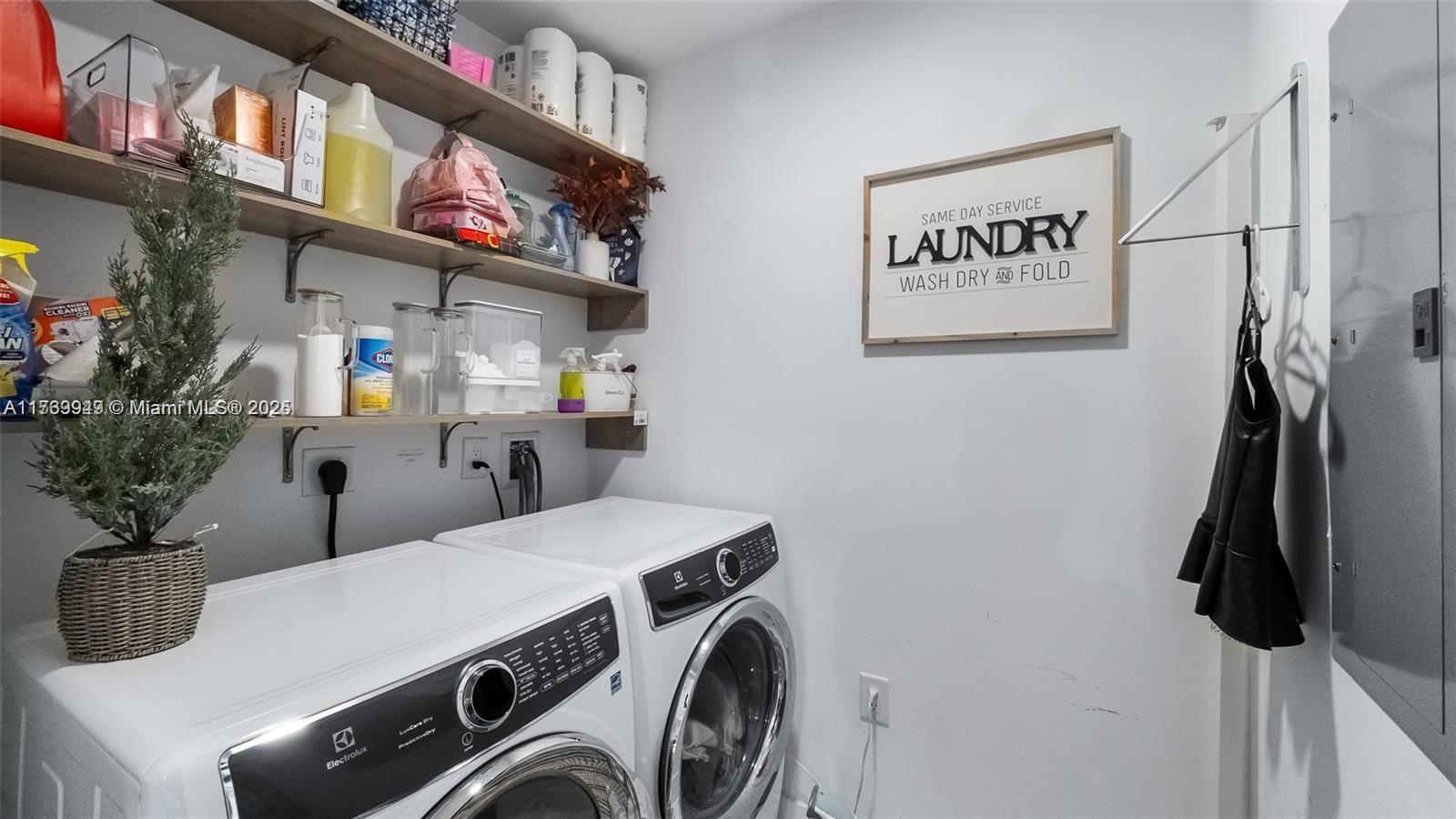 851 NE 1st Ave #3303, Miami FL 33132