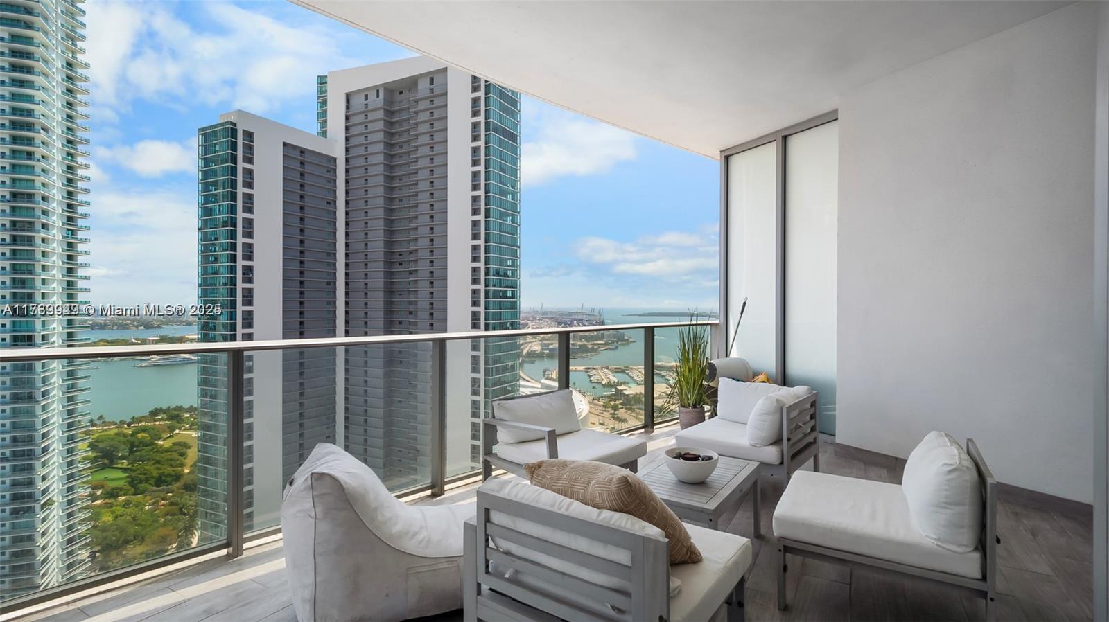 851 NE 1st Ave #3303, Miami FL 33132