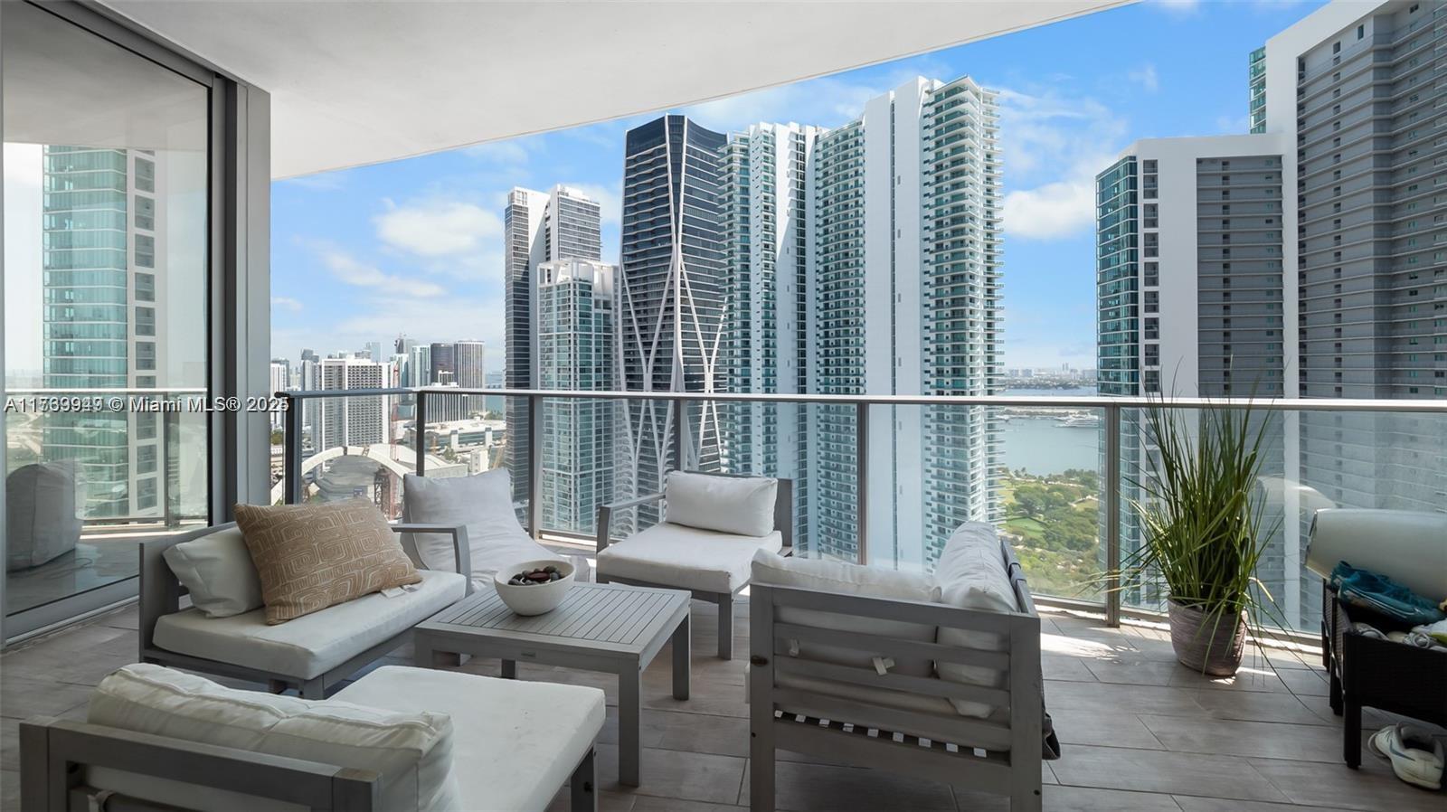 851 NE 1st Ave #3303, Miami FL 33132