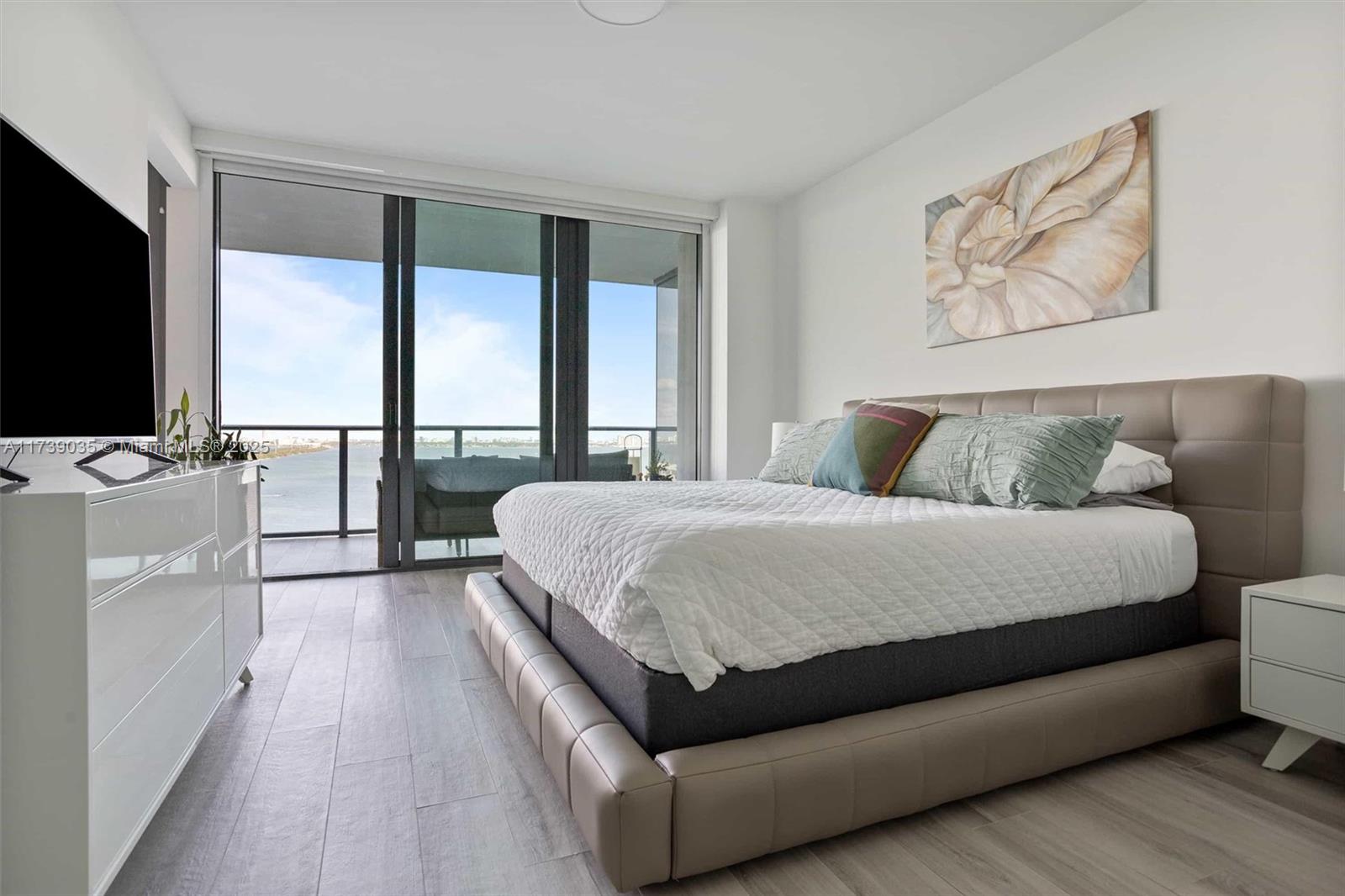 3131 NE 7th Ave #2004, Miami FL 33137