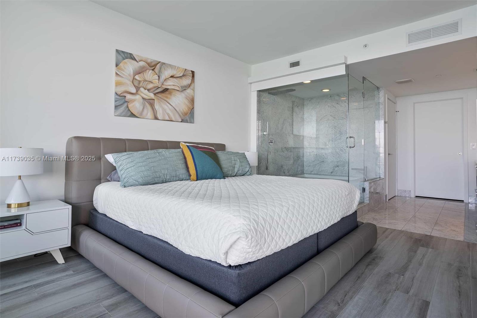 3131 NE 7th Ave #2004, Miami FL 33137