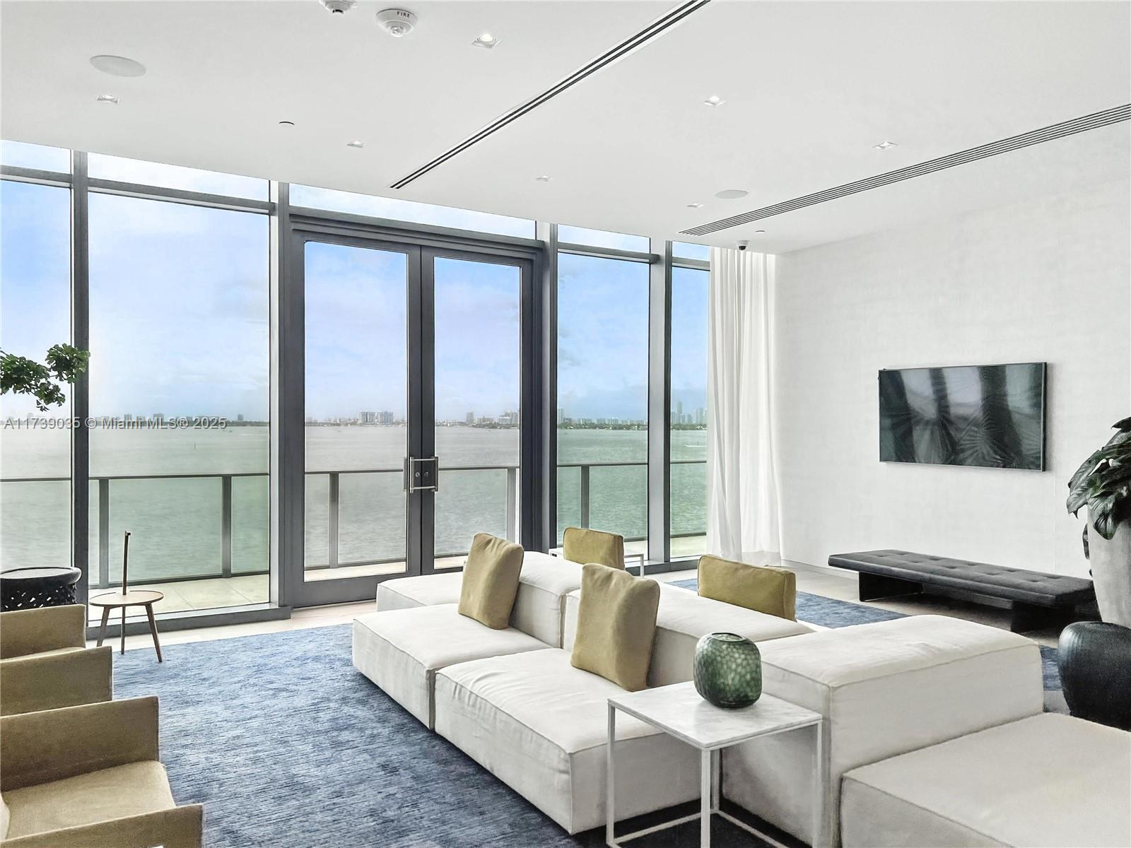 3131 NE 7th Ave #2004, Miami FL 33137