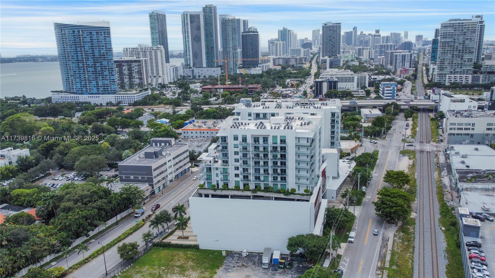 3900 Biscayne Blvd #N-809, Miami FL 33137