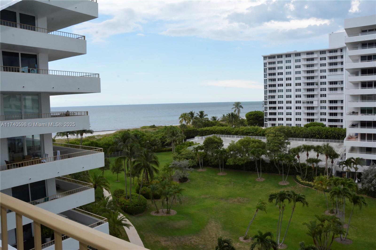 177 Ocean Lane Dr #713, Key Biscayne FL 33149