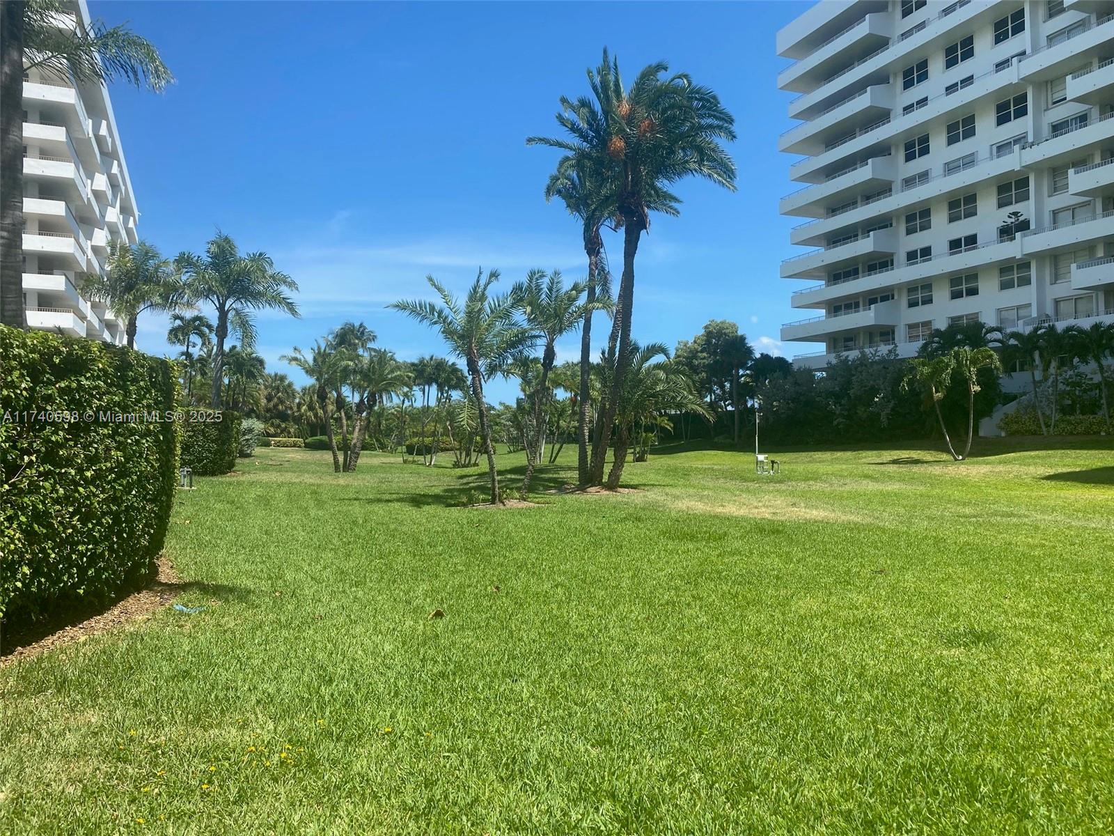 177 Ocean Lane Dr #713, Key Biscayne FL 33149