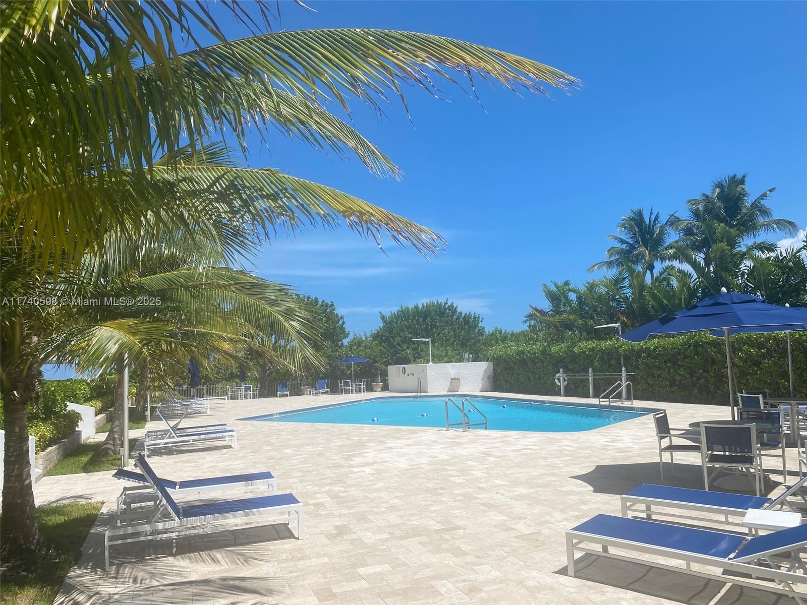 177 Ocean Lane Dr #713, Key Biscayne FL 33149