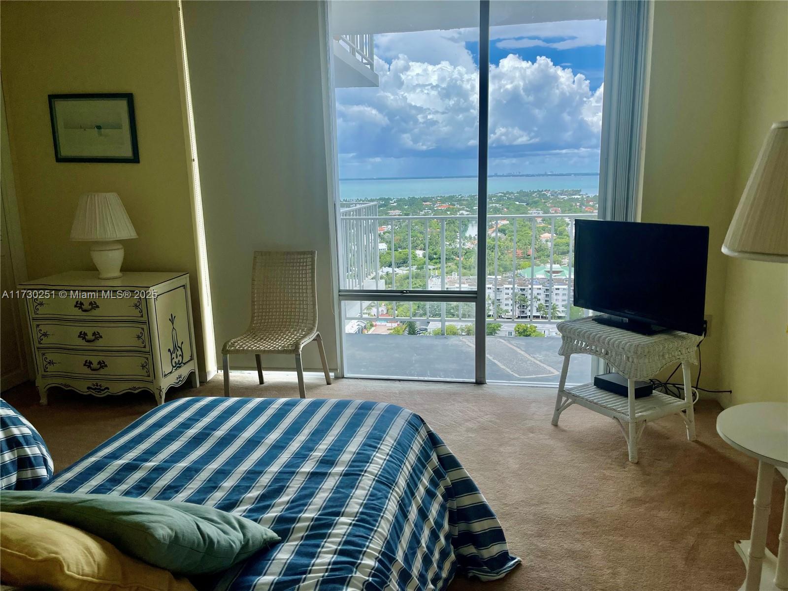 881 Ocean Dr #25D, Key Biscayne FL 33149