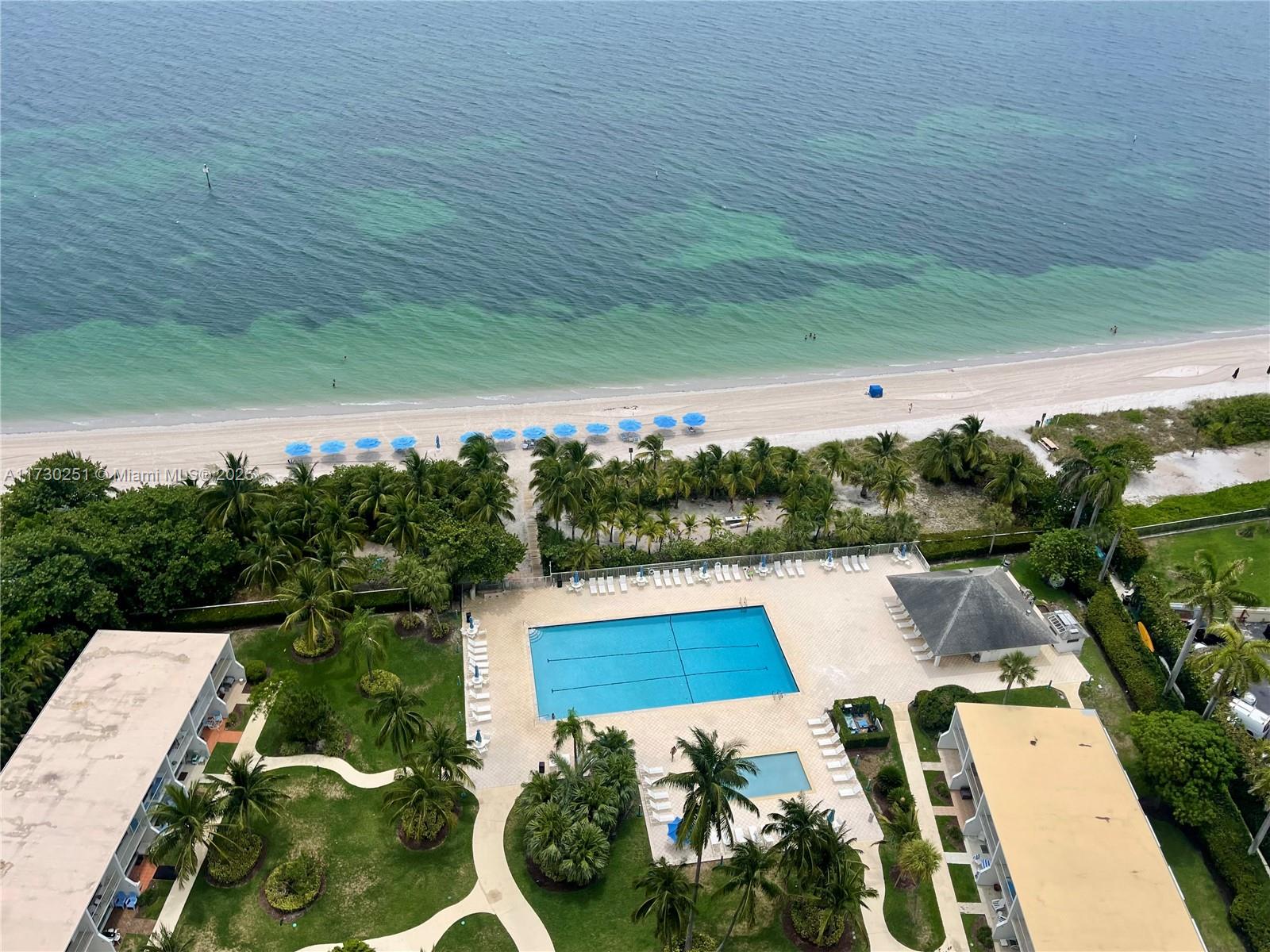 881 Ocean Dr #25D, Key Biscayne FL 33149