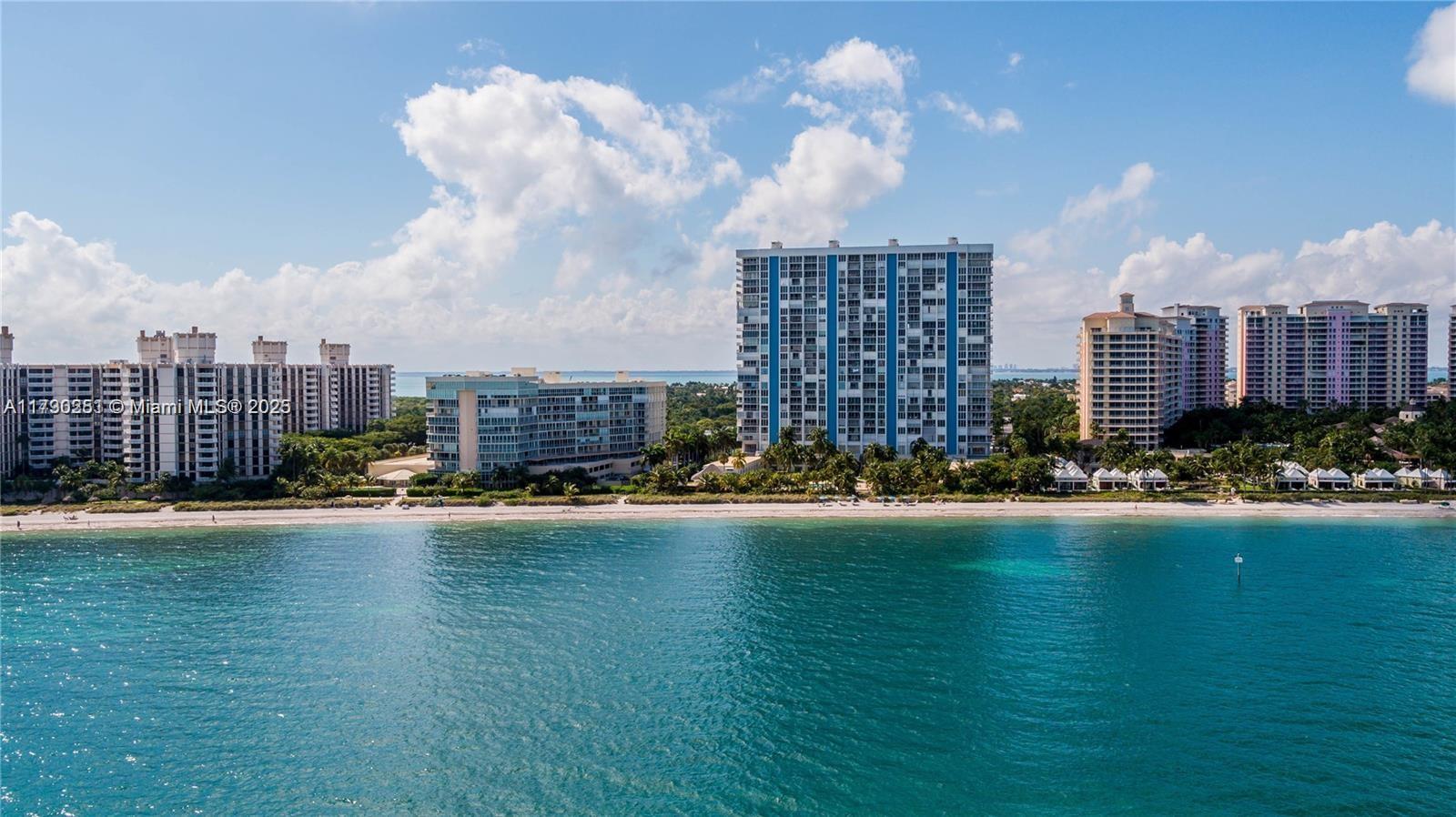 881 Ocean Dr #25D, Key Biscayne FL 33149
