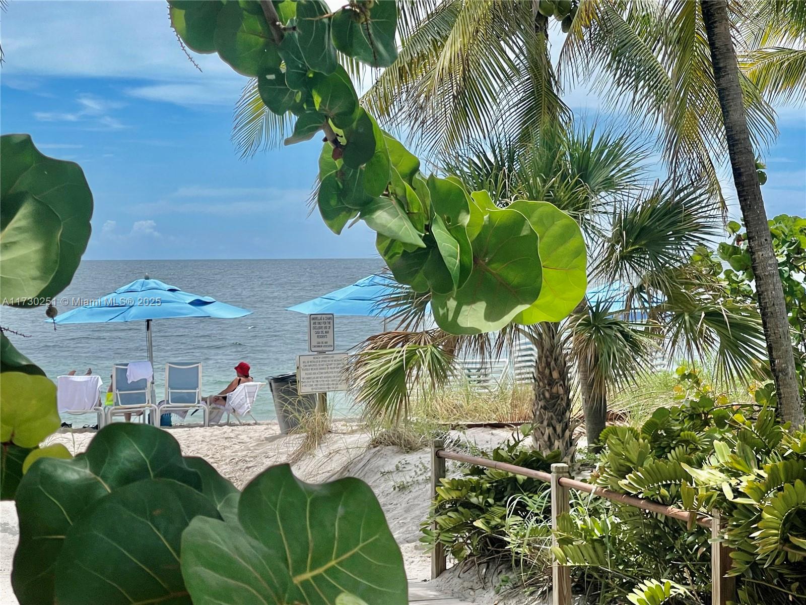 881 Ocean Dr #25D, Key Biscayne FL 33149