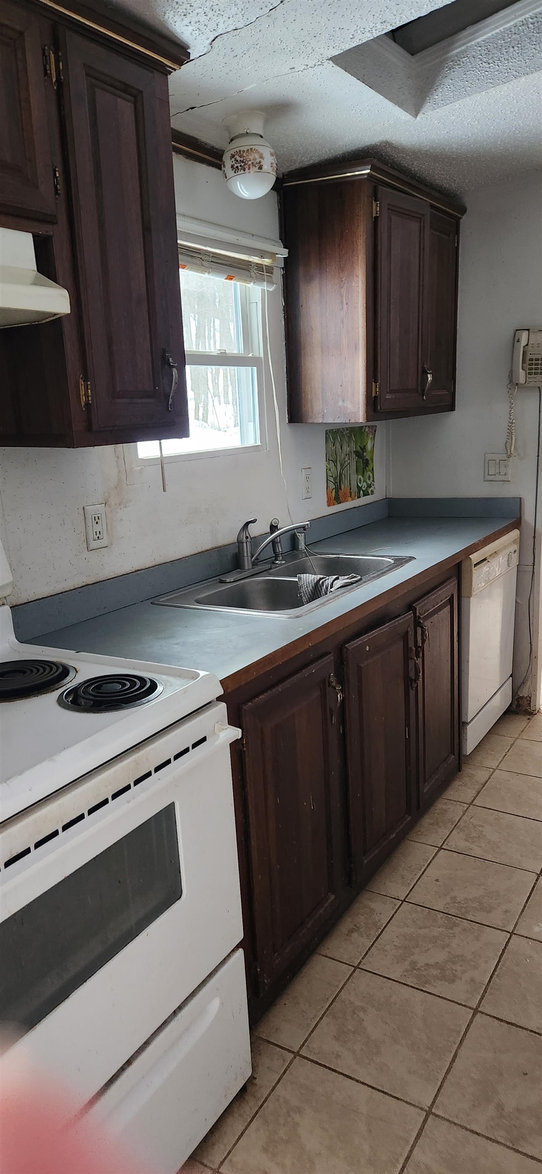 46 & 58 Howdyshell Ln