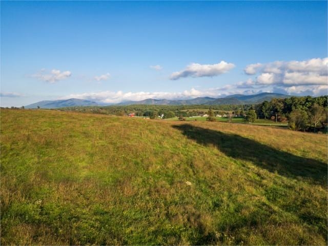 47 acres Lee Hwy N