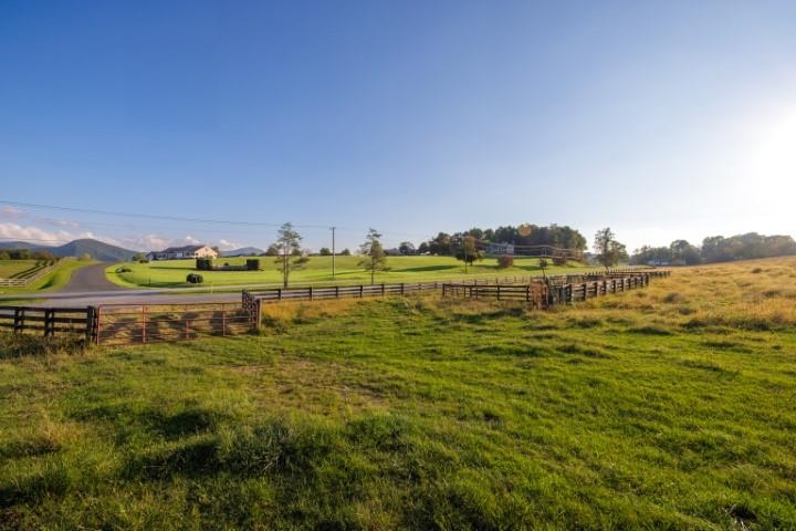 47 acres Lee Hwy N