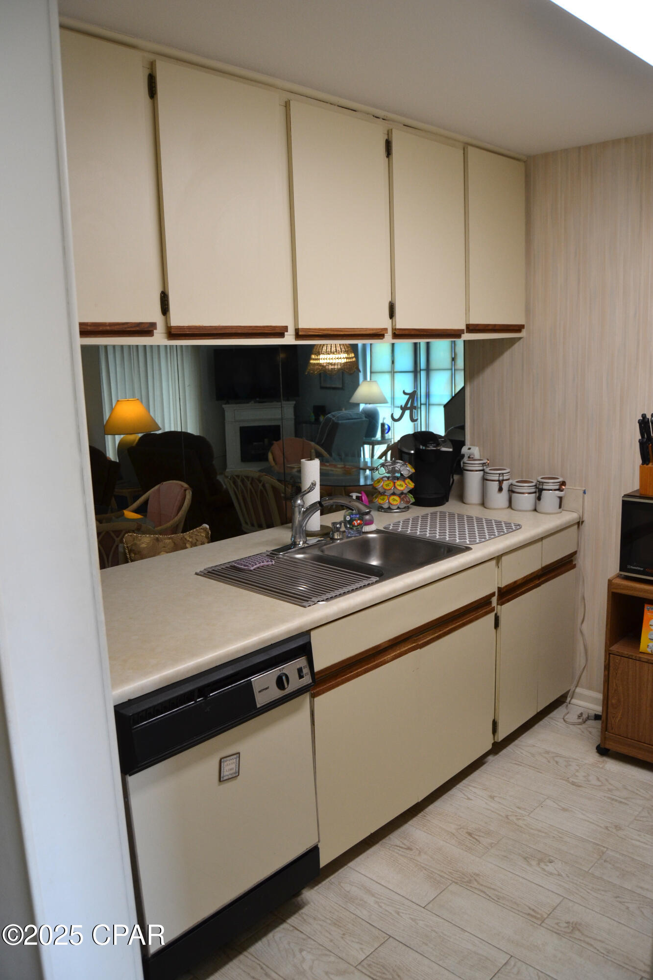 Image 11 For 6215 Thomas Drive 135