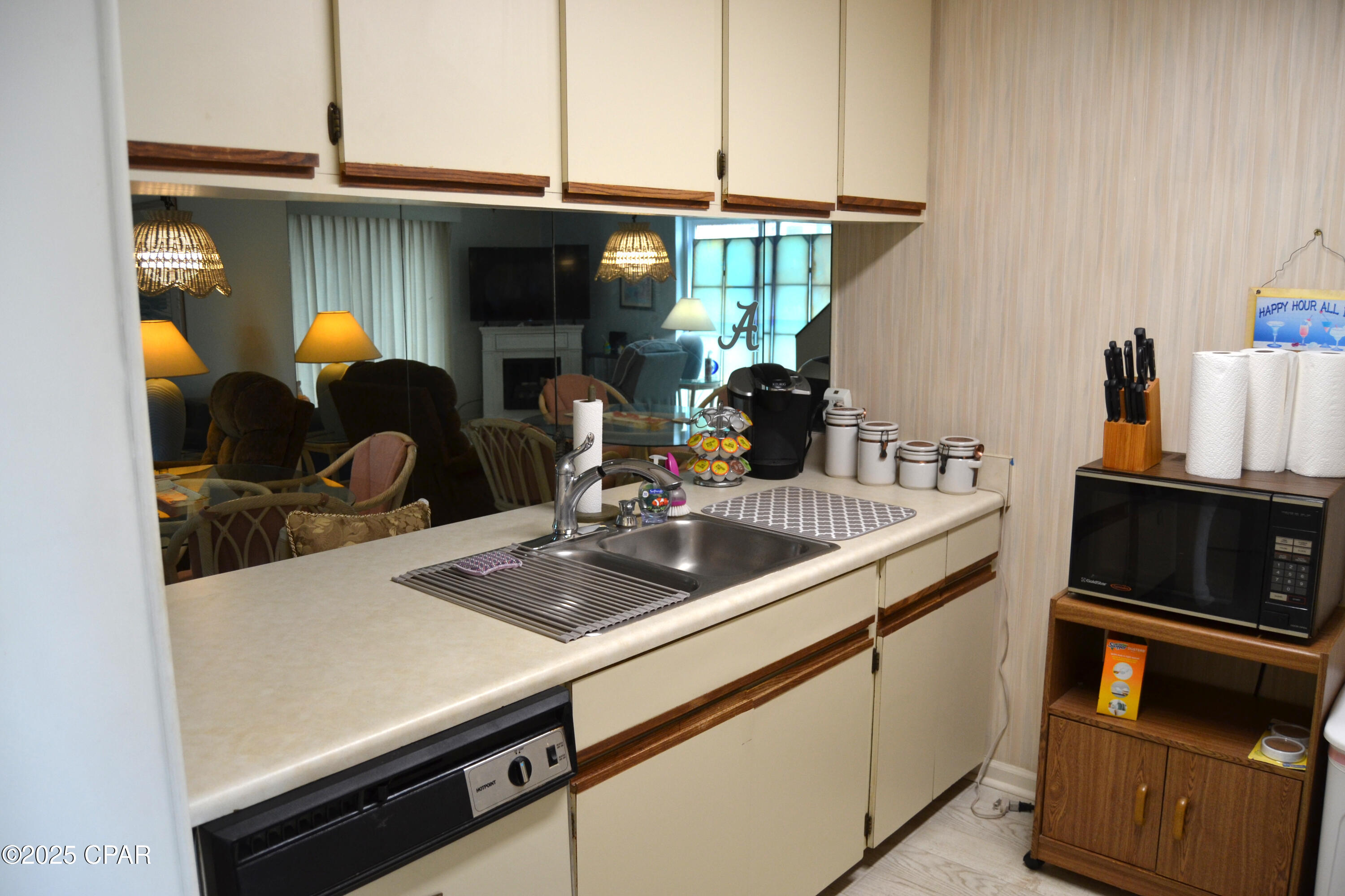Image 12 For 6215 Thomas Drive 135