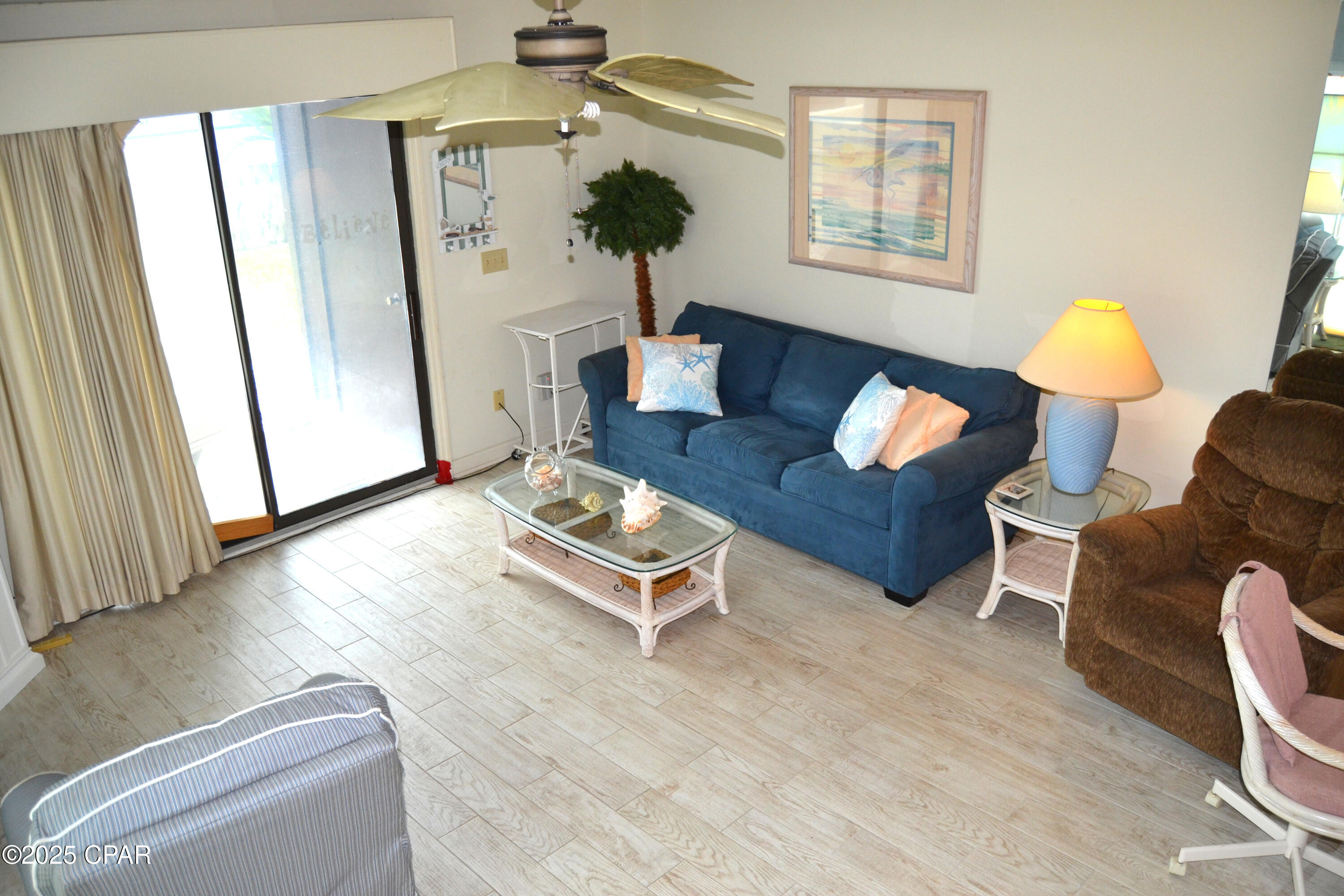 Image 3 For 6215 Thomas Drive 135