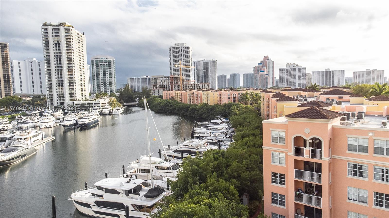 19999 E Country Club Dr #1/305, Aventura FL 33180