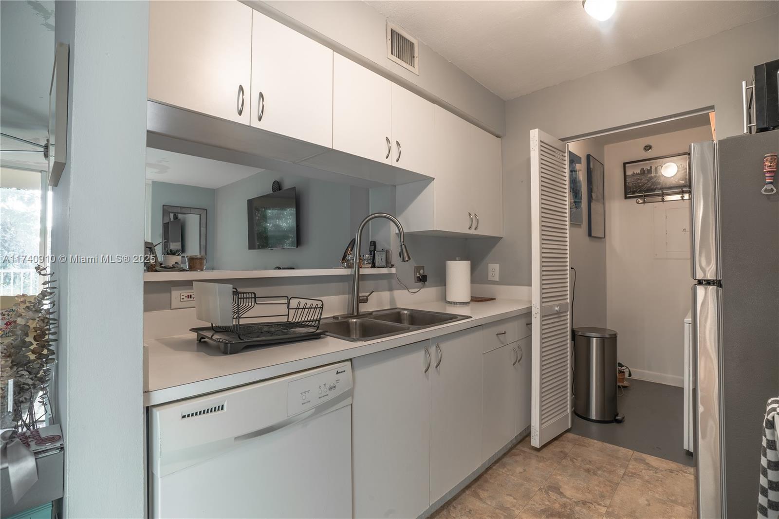 19999 E Country Club Dr #1/305, Aventura FL 33180