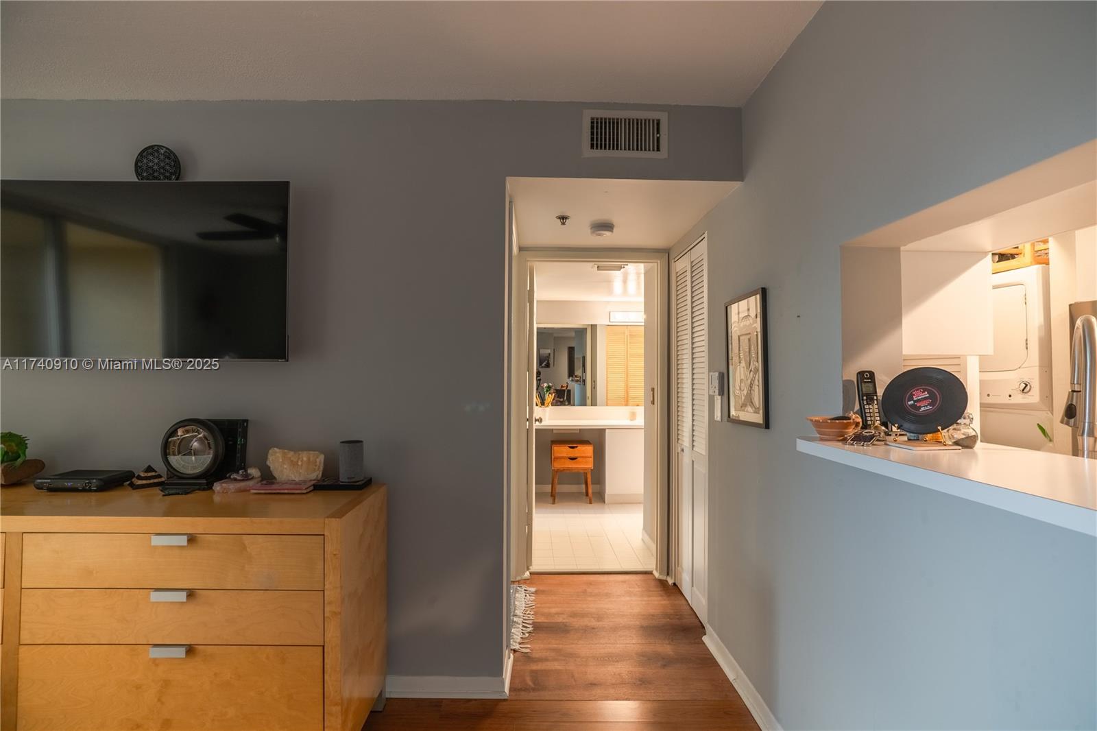 19999 E Country Club Dr #1/305, Aventura FL 33180