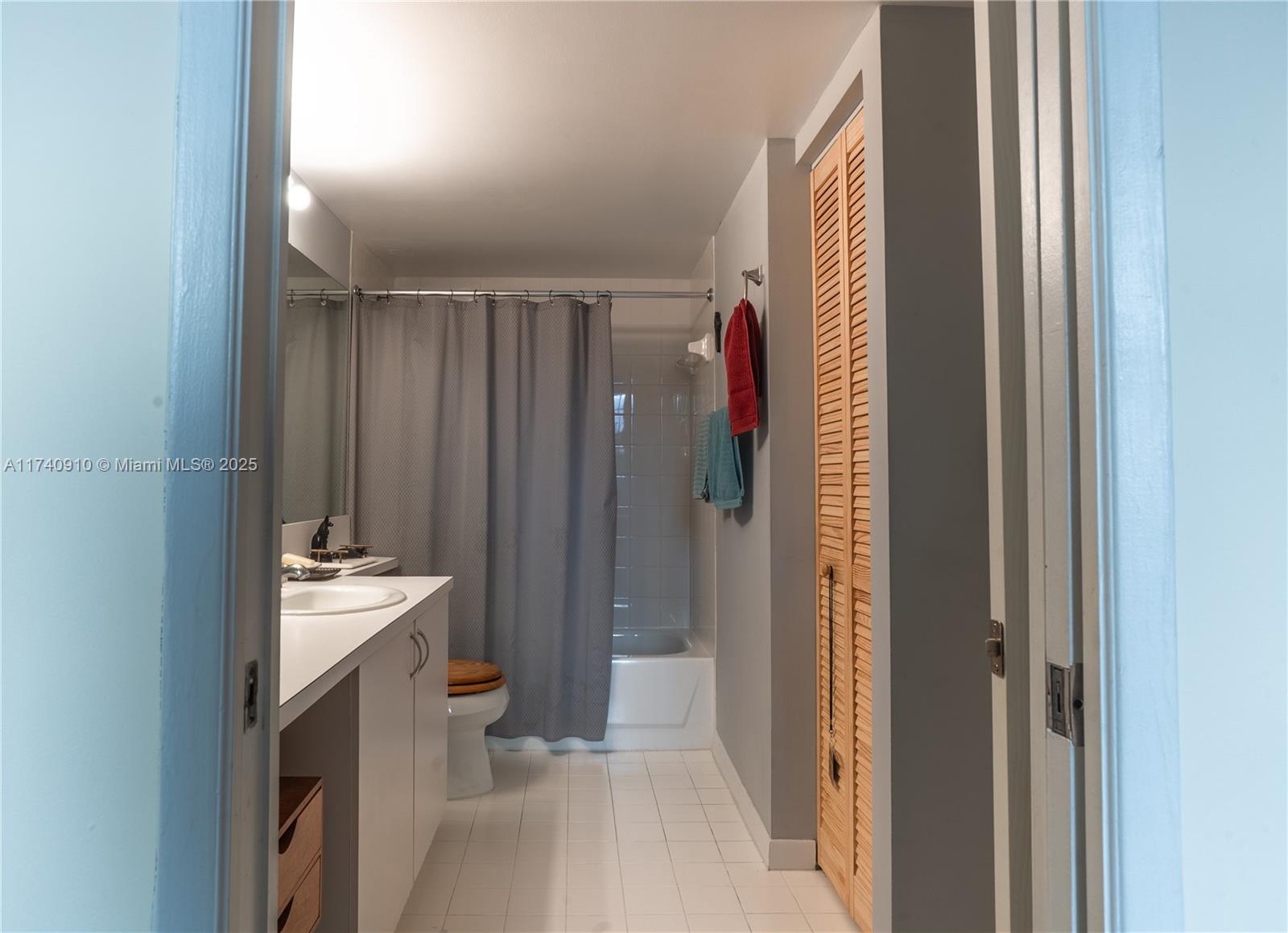 19999 E Country Club Dr #1/305, Aventura FL 33180