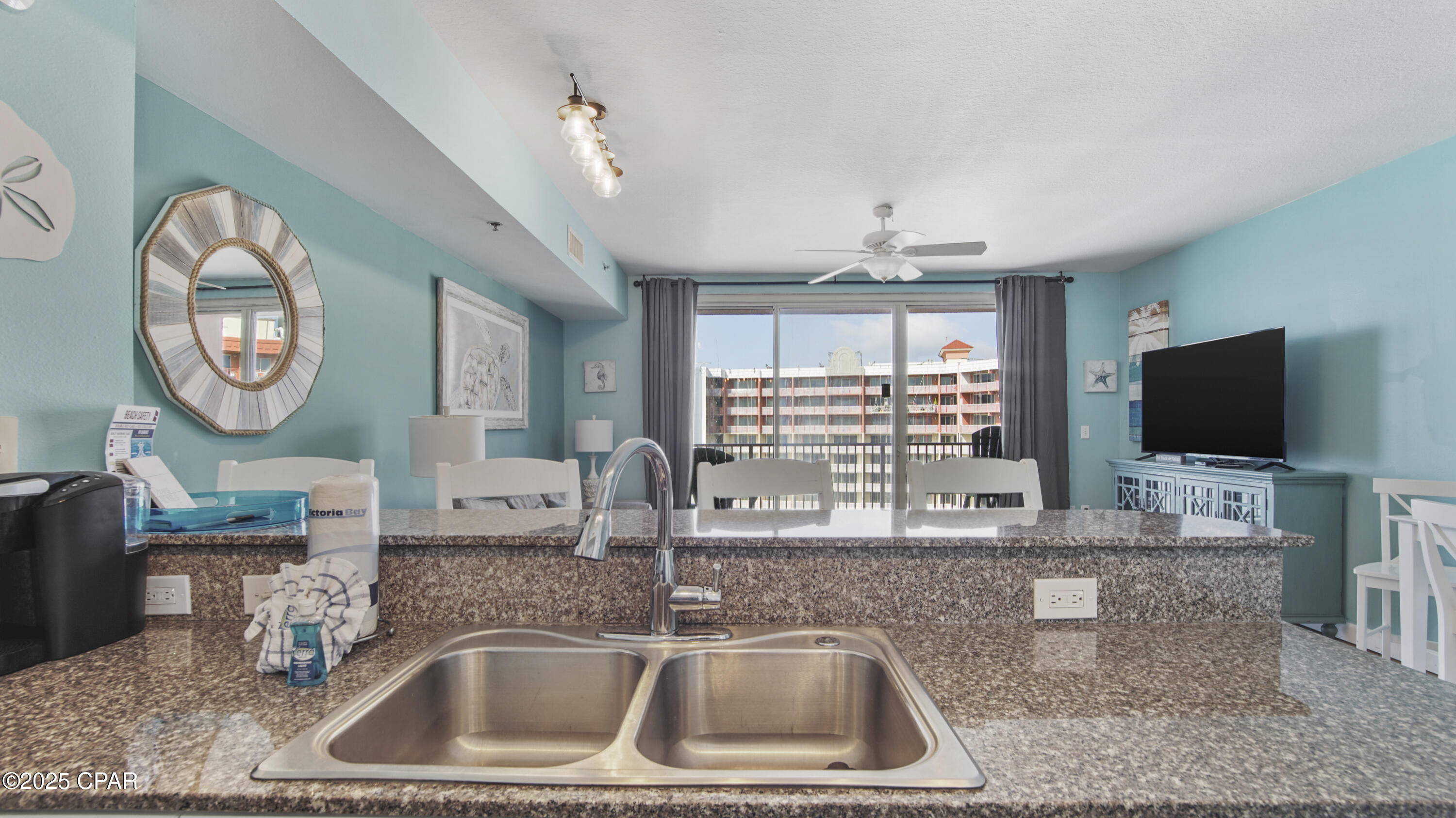 Image 7 For 9900 Thomas Drive 2127