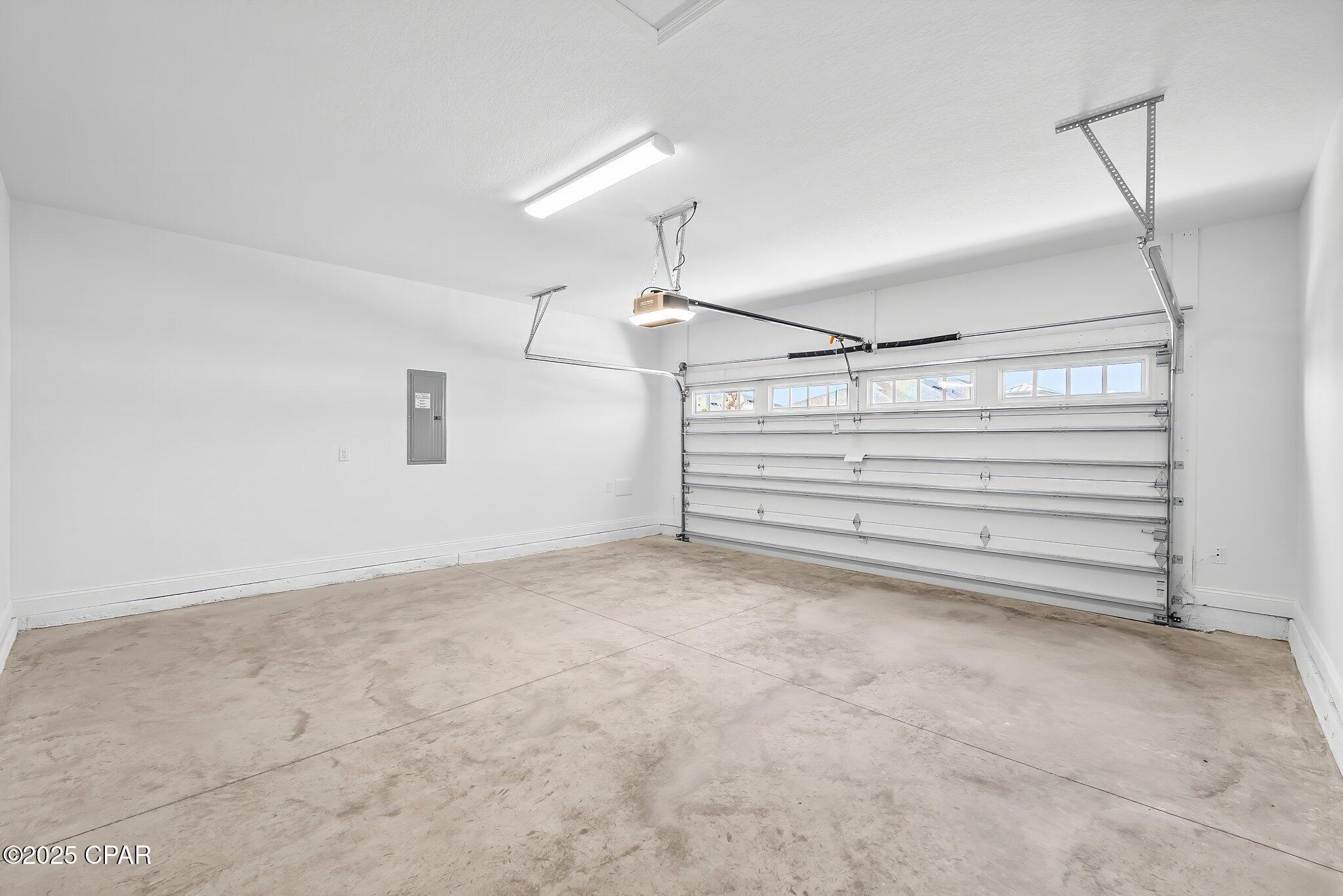 Image 19 For 8912 Parrot Place